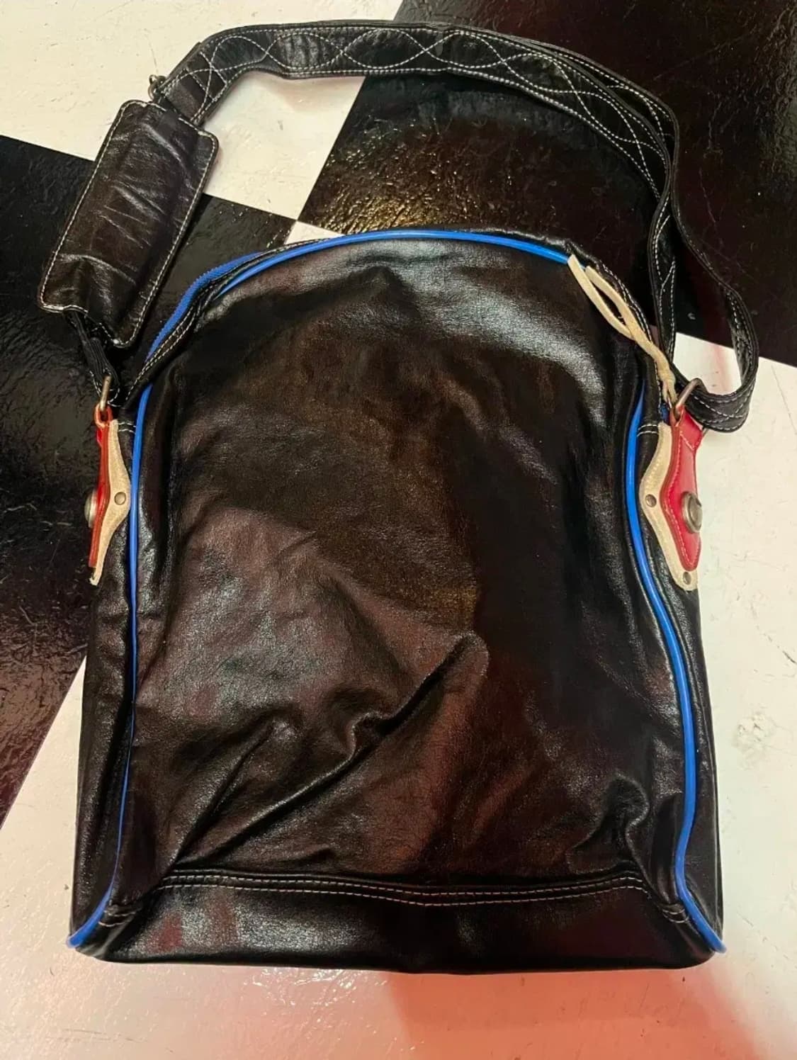 디젤 블랙 빈티지 크로스백 상품이미지2