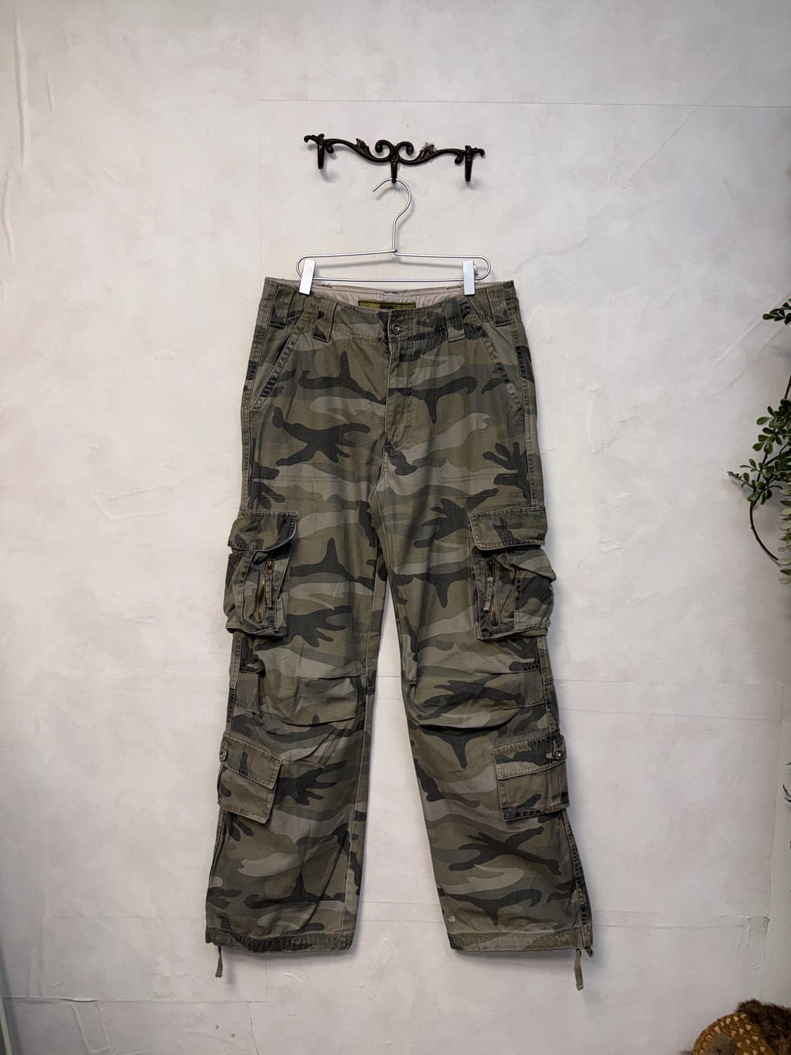 Ash khaki camouflage multi pocket 카고팬츠  상품이미지1