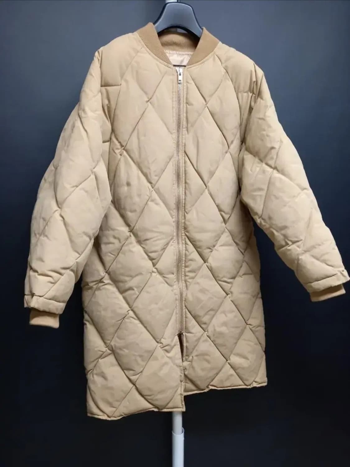 커밍스텝 박시루즈핏 롱 누빔 패딩 F 상품이미지3