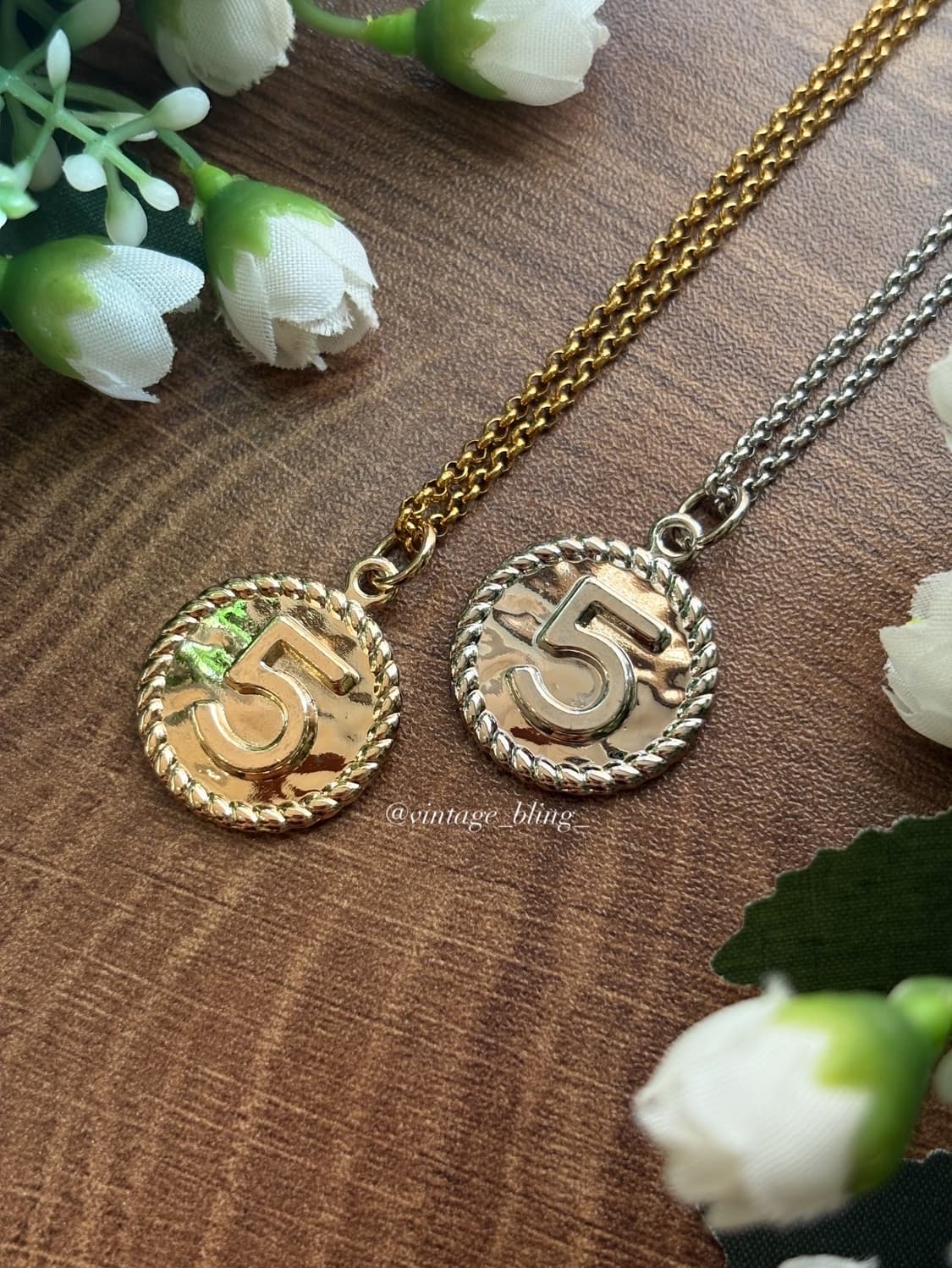 샤넬 No.5 코인 목걸이 상품이미지3