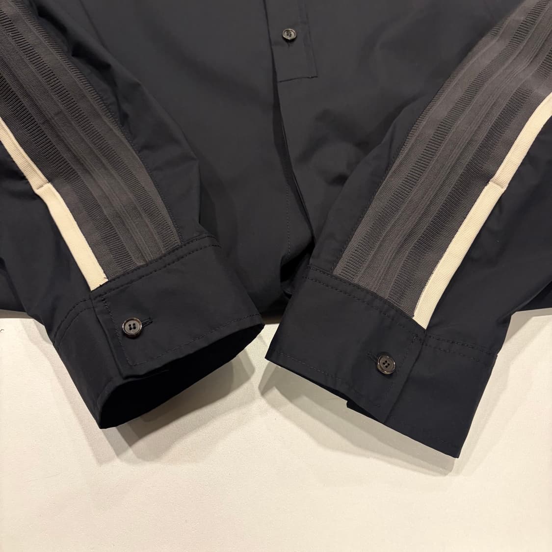 [105] 22s 시스템 블랙 배색 나일론 긴팔 셔츠 C777 상품이미지6