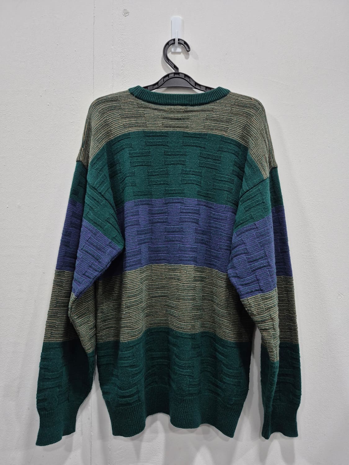 라코스테 CHEMISE 스트라이프 패턴 니트 남성 105사이즈 오버핏 상품이미지3