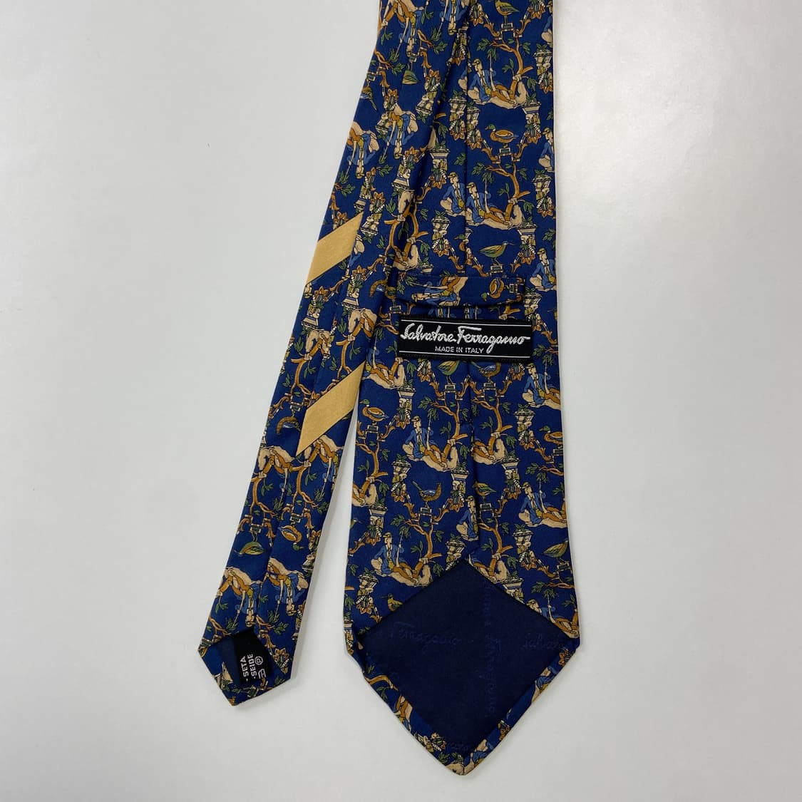 페레가모(Ferragamo) 명품 정품 넥타이 상품이미지2