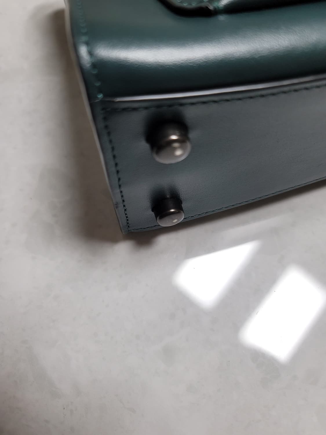 코치 진한녹색 신형 테비탑 핸들 상태극상 
 상품이미지6