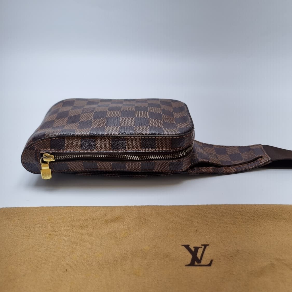 루이비통 제로니모스 다미에 힙색 슬링백 (최상급 신형, 남녀공용) 상품이미지4