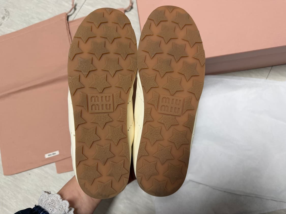 [정품] 미우미우 풀룸 아파 레더 스니커즈 230-235 상품이미지7