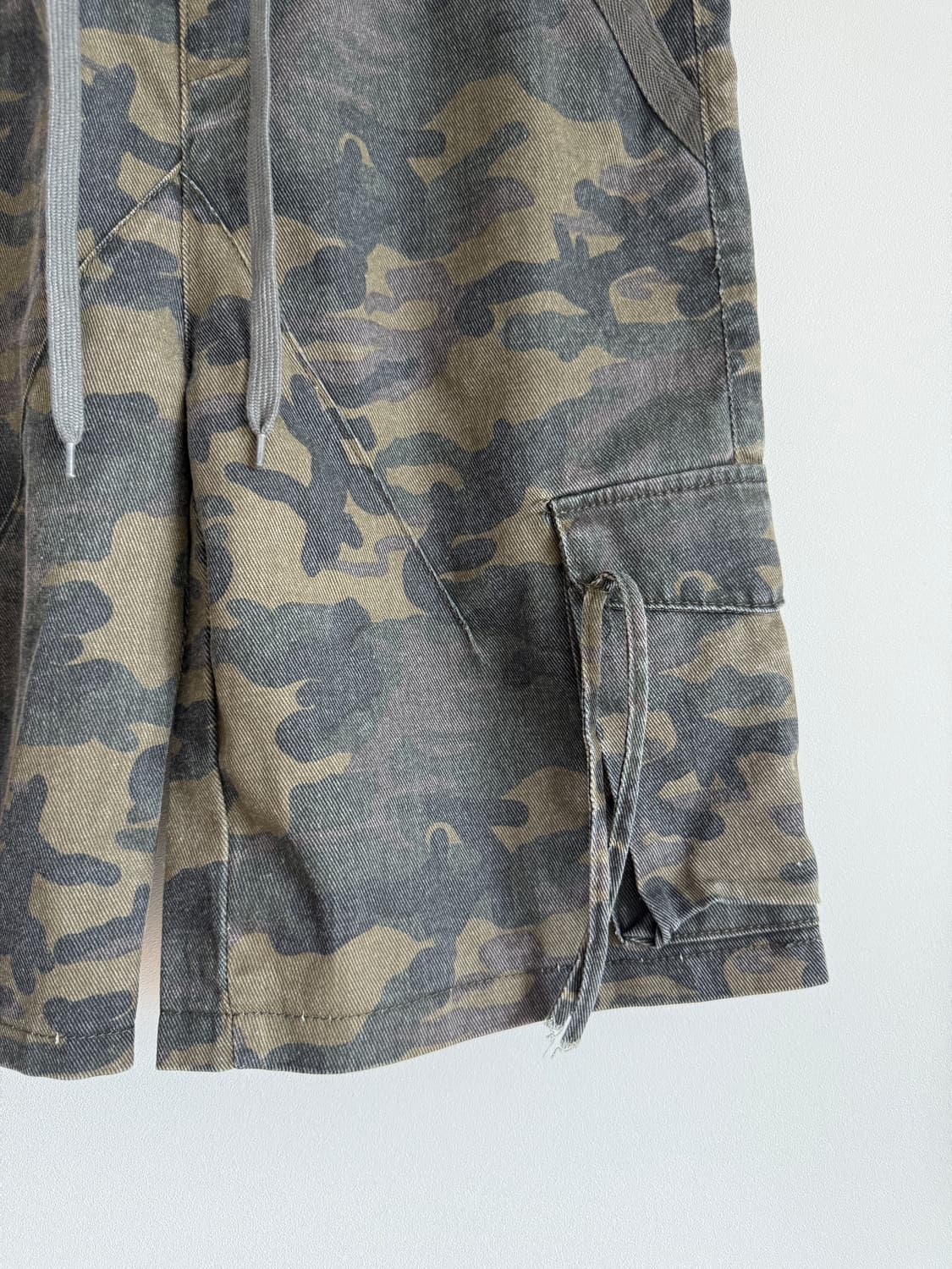 Pre owned 카모 반바지 상품이미지4