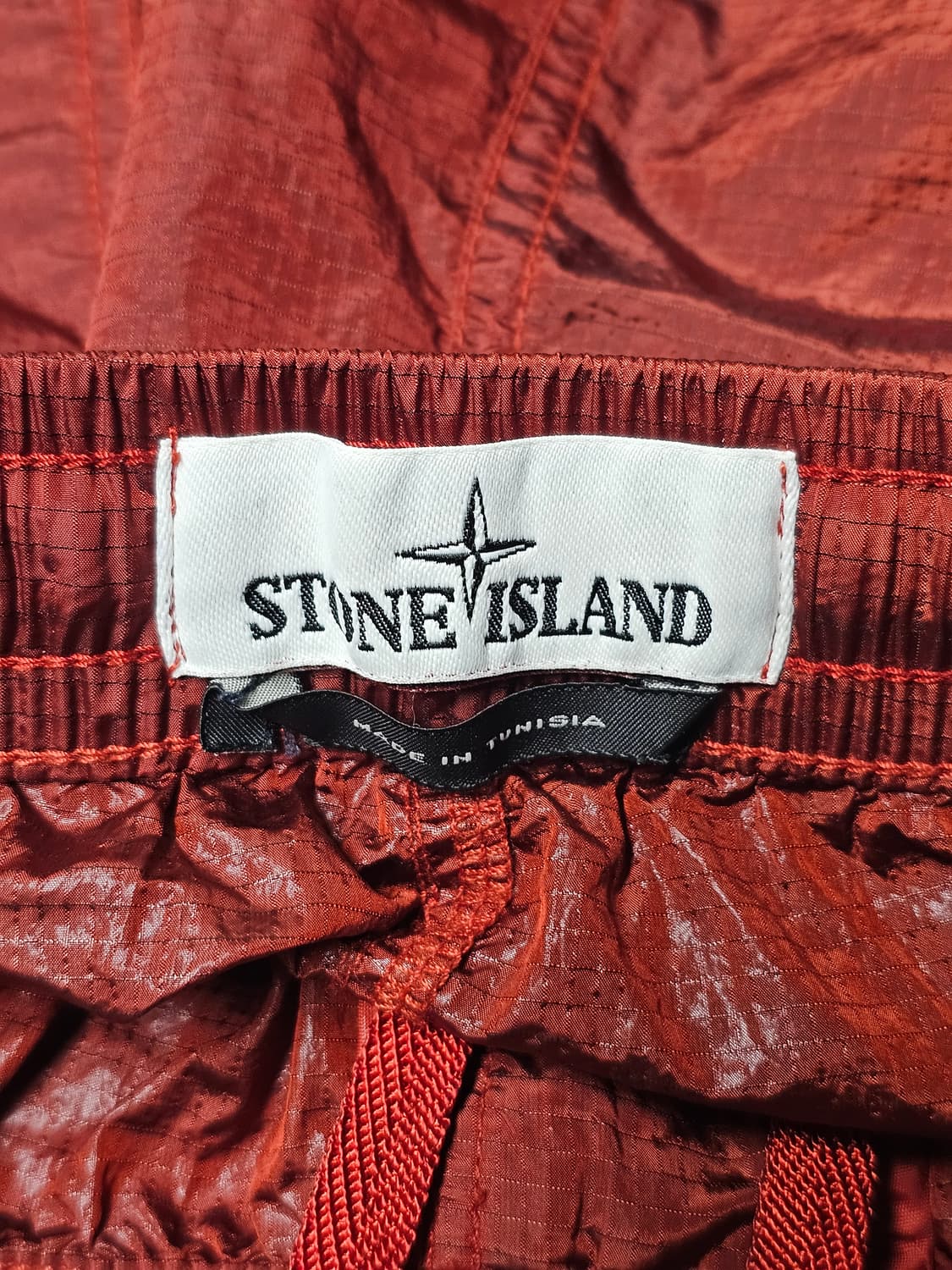 스톤아일랜드 나일론 메탈 립스탁 반바지 상품이미지6