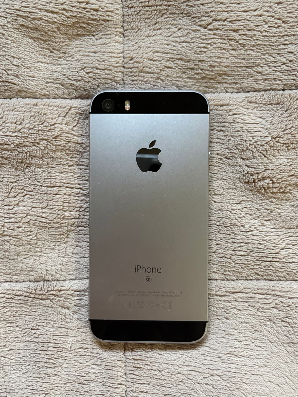 아이폰 SE 1 스페이스 그레이 64GB 상품이미지1