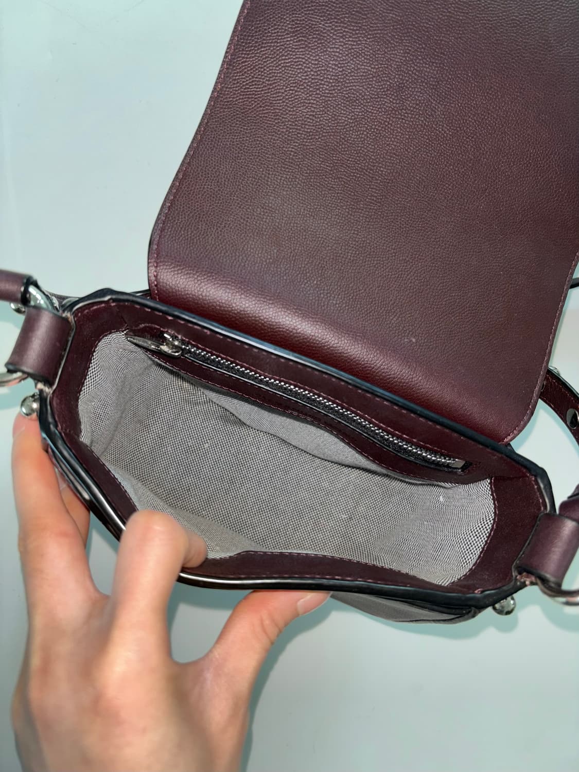 Alexander Wang 알렉산더 왕 미니 리아 스터드 레더 크로스바디 상품이미지9