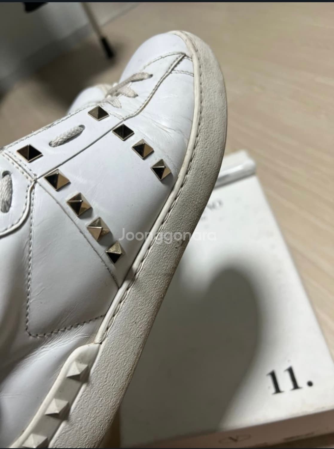 발렌티노 락스터드 스니커즈 39 상품이미지3