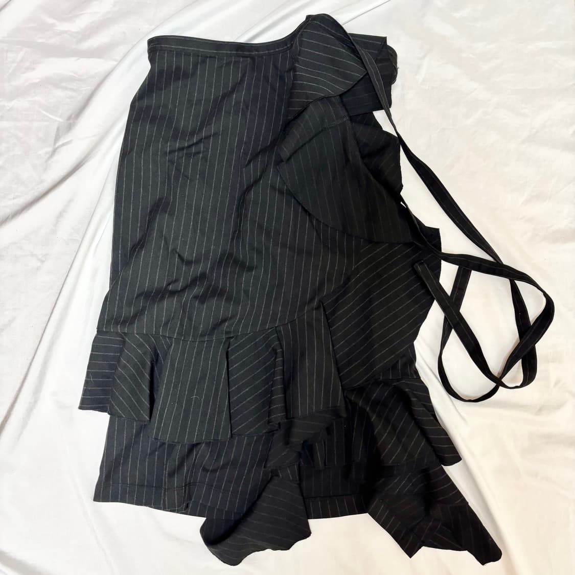 유니클로 x jw anderson 랩스커트 고스 펑크 상품이미지2
