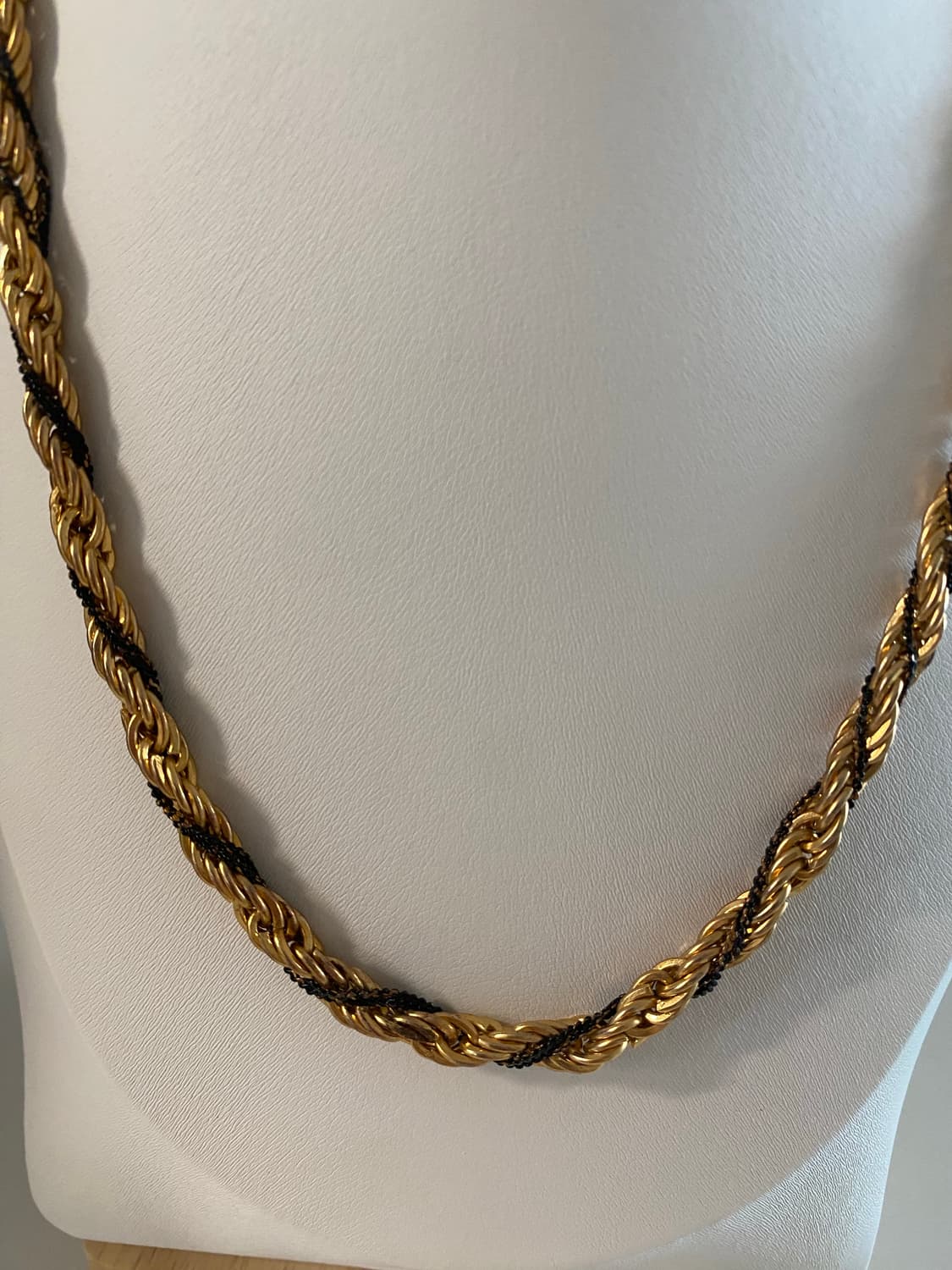 골드 체인 트위스트 목걸이 상품이미지7