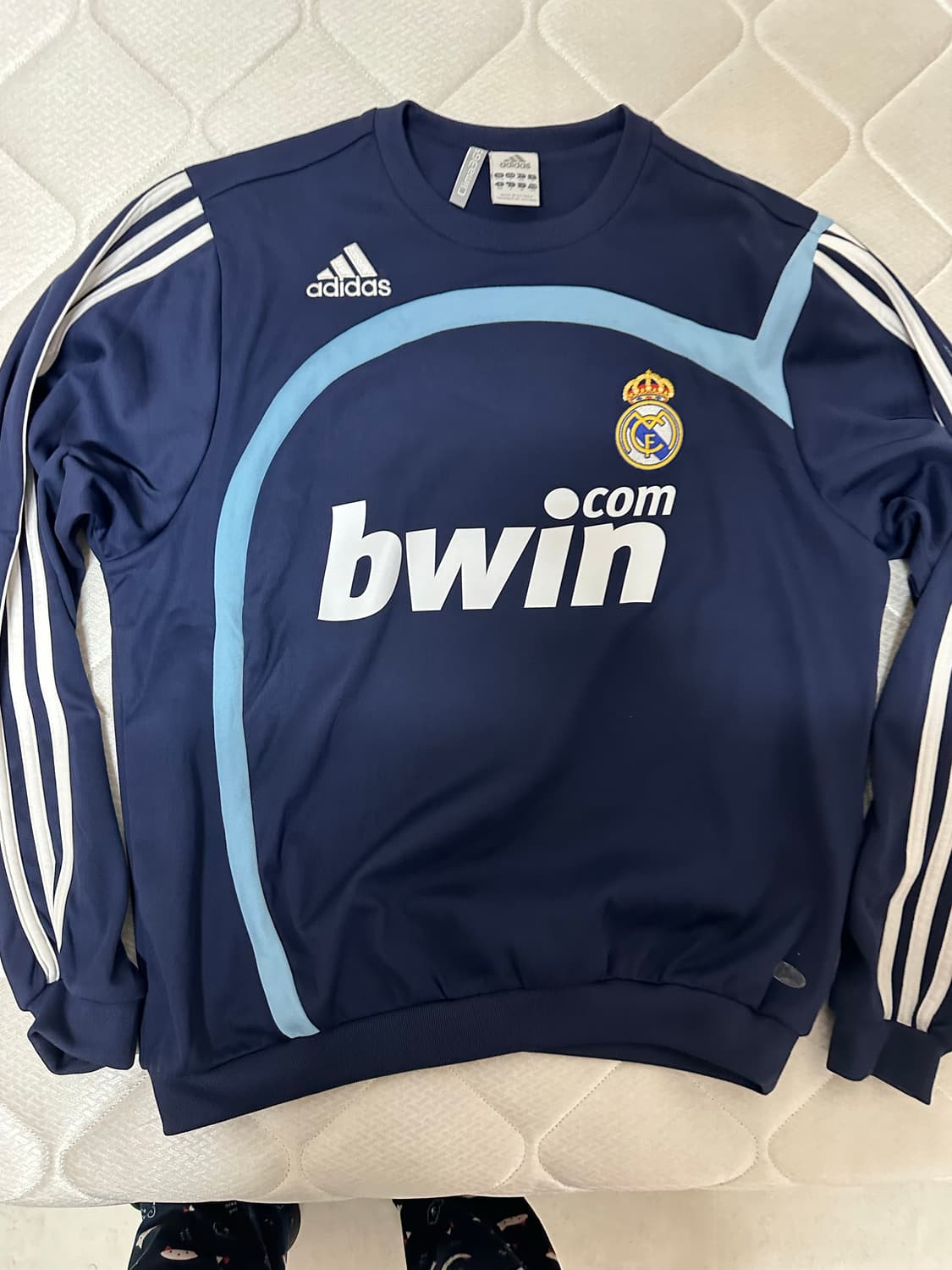 레알 마드리드 트레이닝탑 상품이미지2