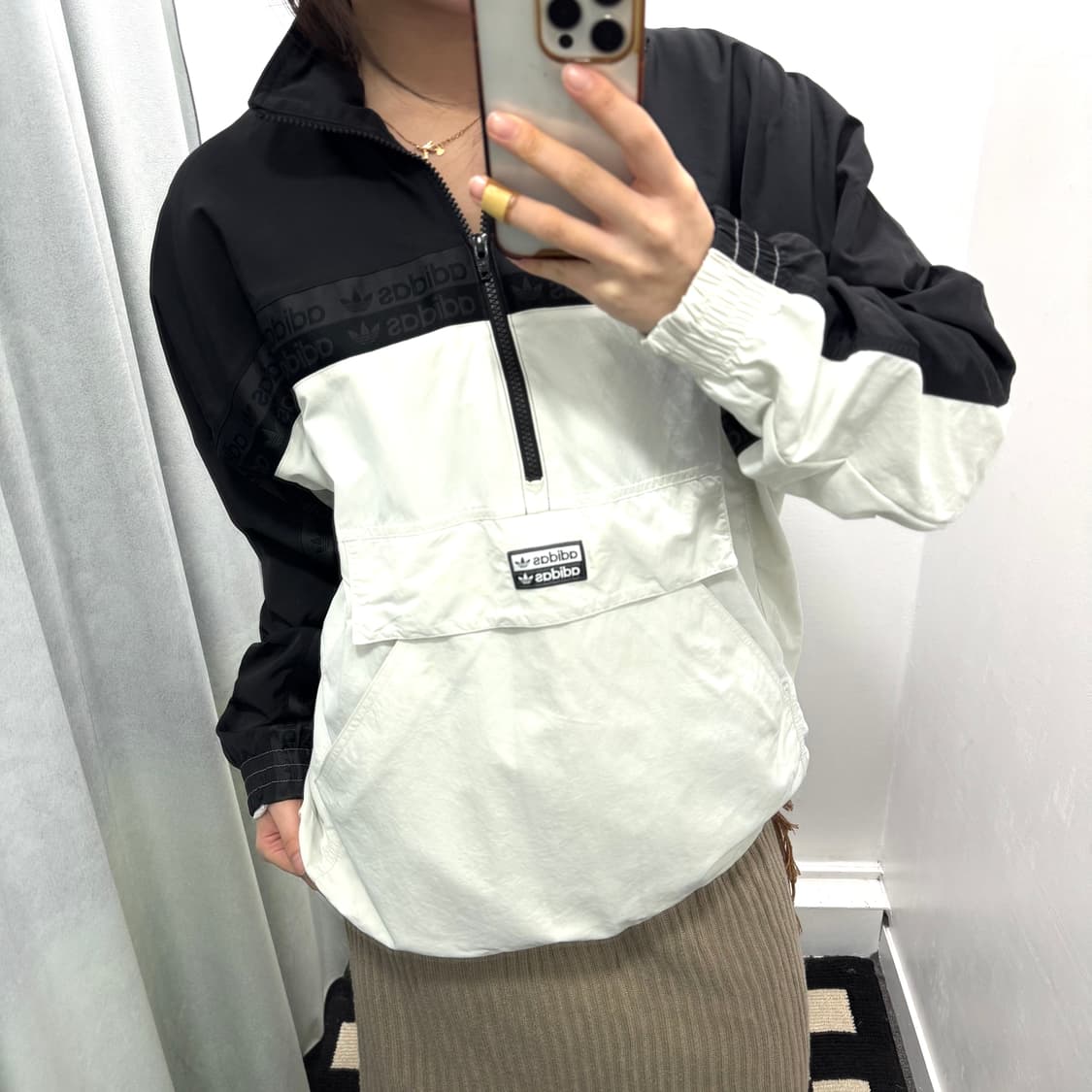 아디다스 블랙 화이트 아노락 집업 상품이미지2