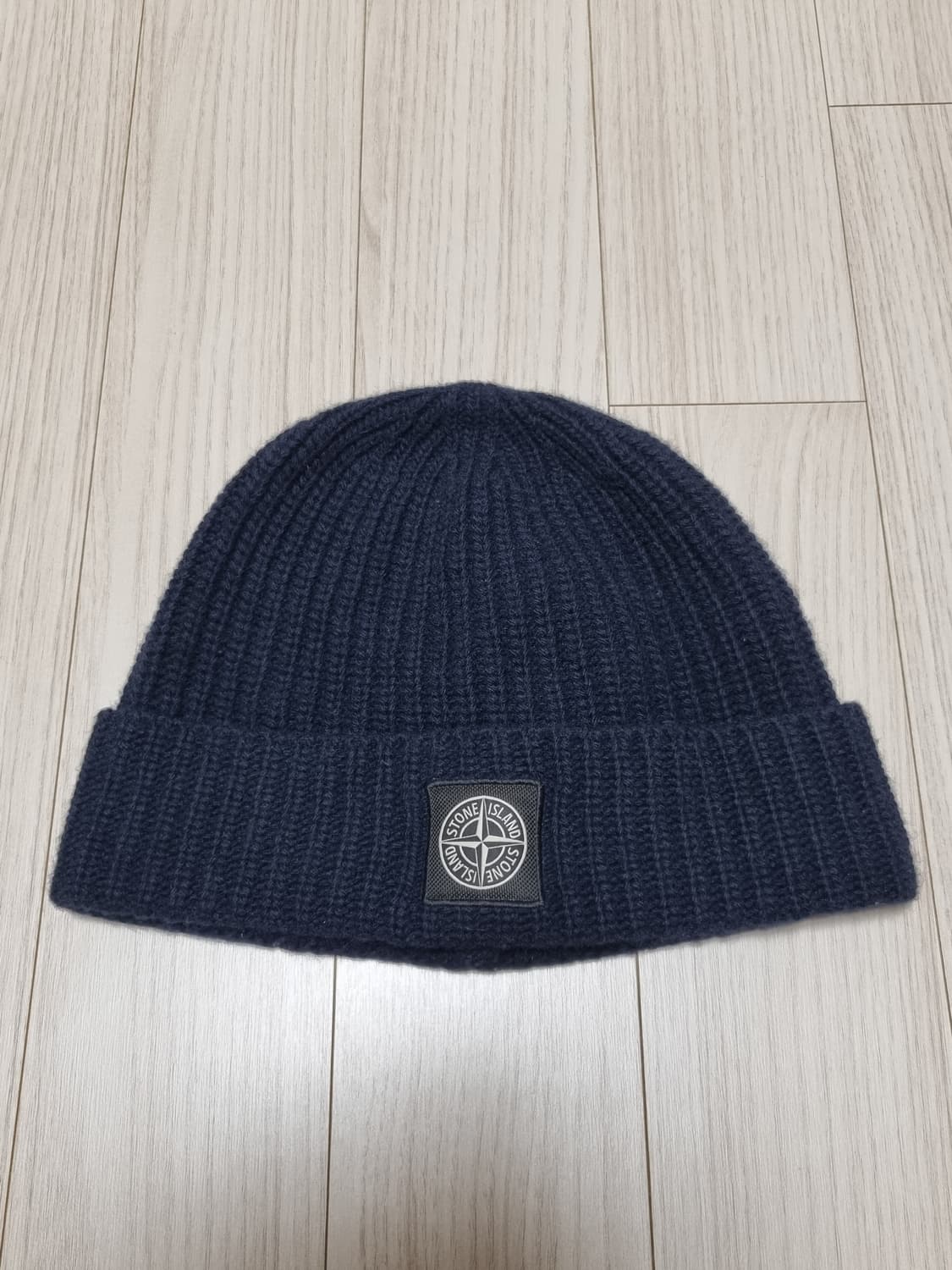 스톤아일랜드 로고 비니 상품이미지1
