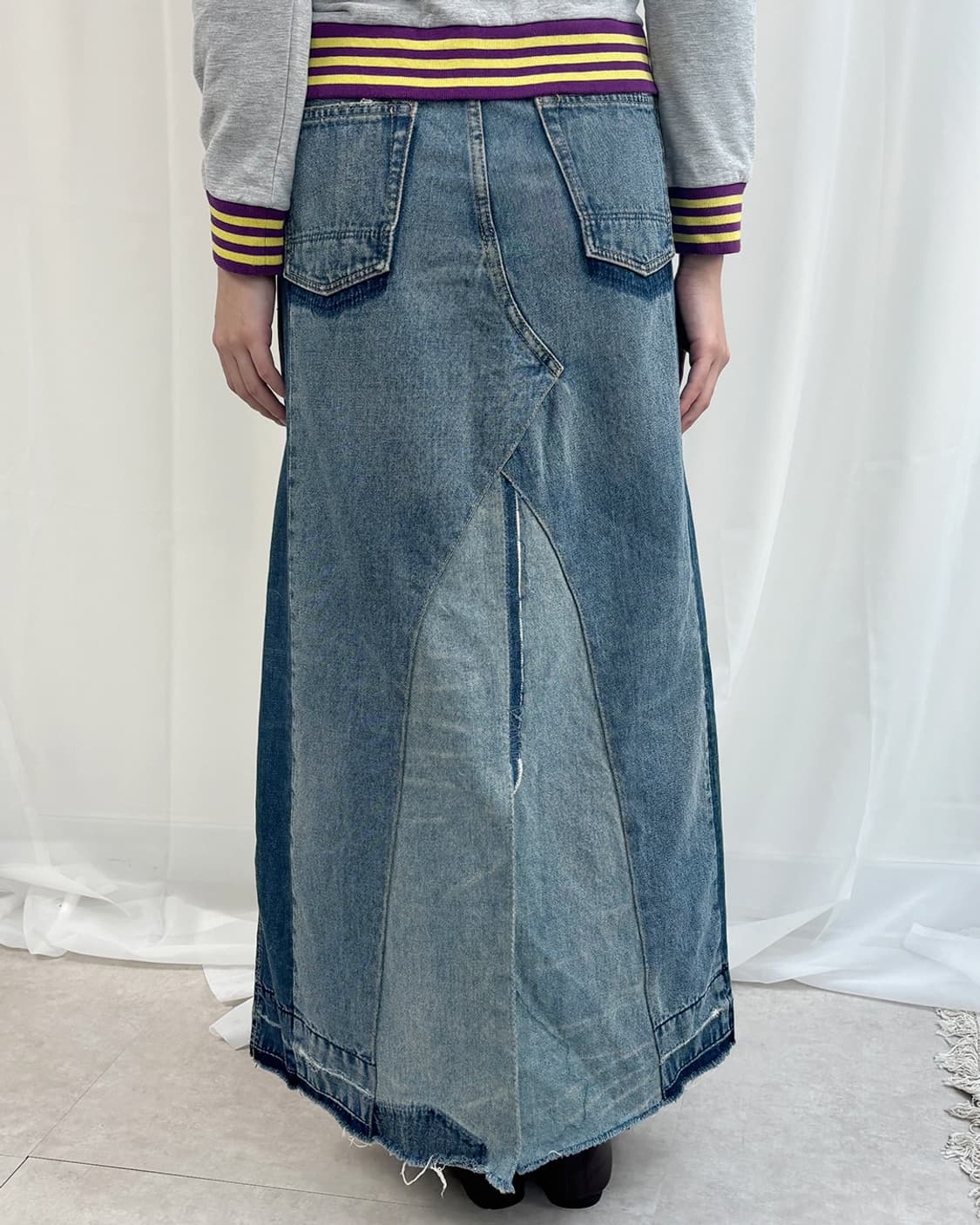 GOA NINMES 비대칭 컷 슬릿 롱 데님 스커트 상품이미지5