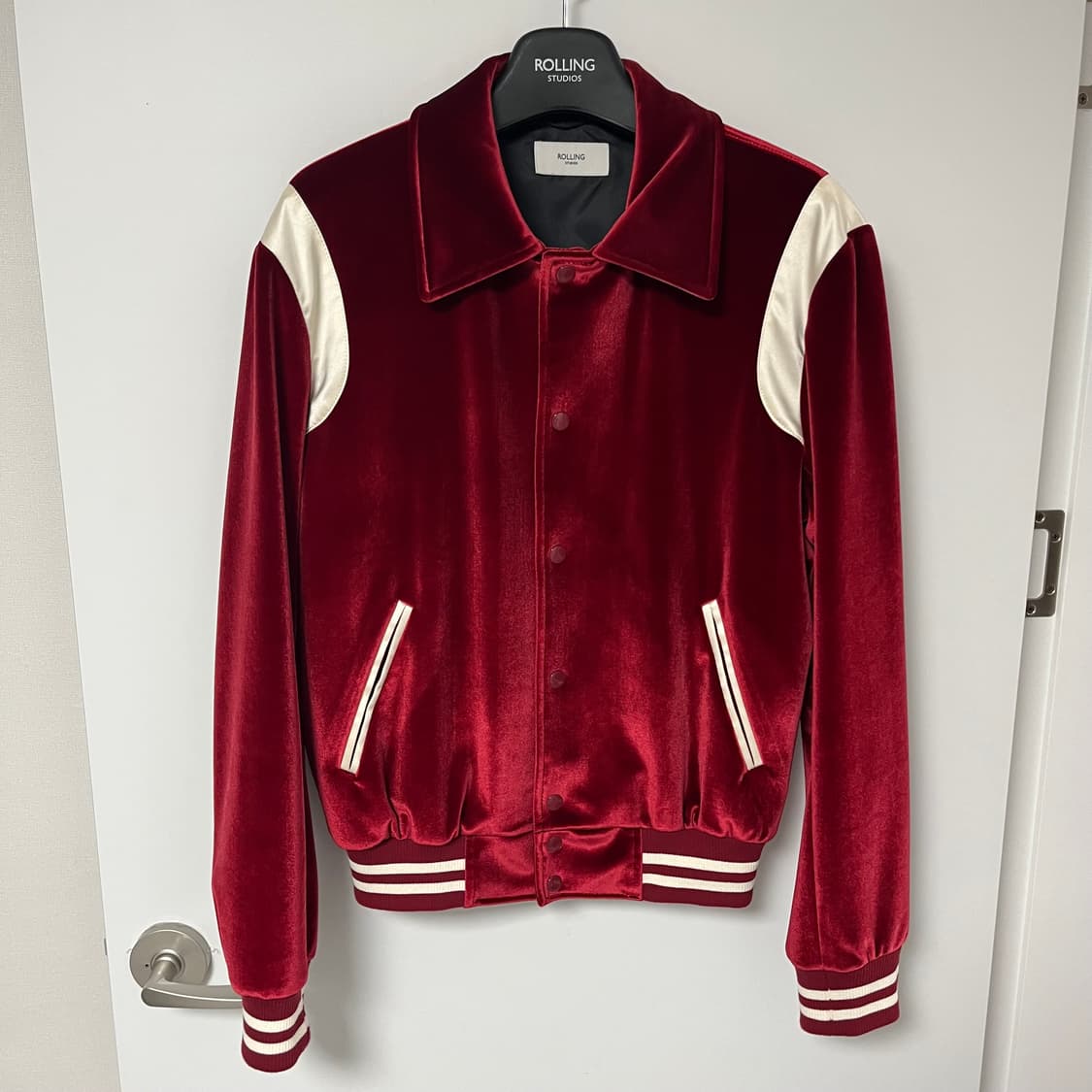 L 롤링스튜디오 벨벳 레드 스타디움자켓 상품이미지1