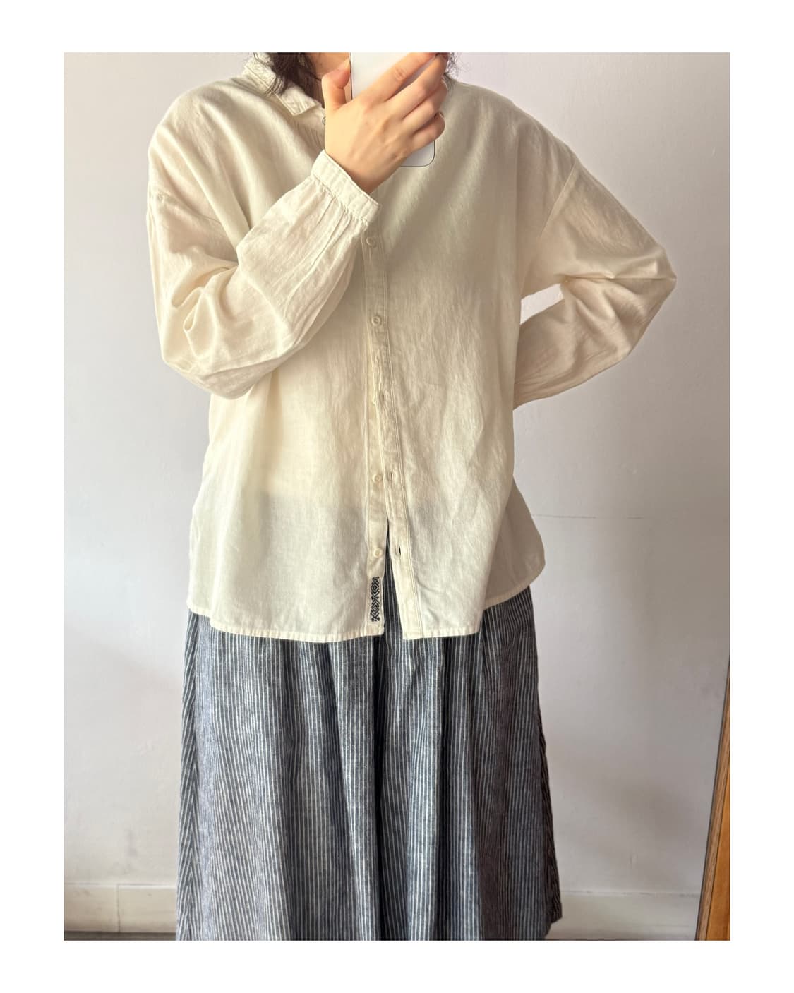 일본빈티지) 면린넨혼방 자수 아이보리셔츠 상품이미지3