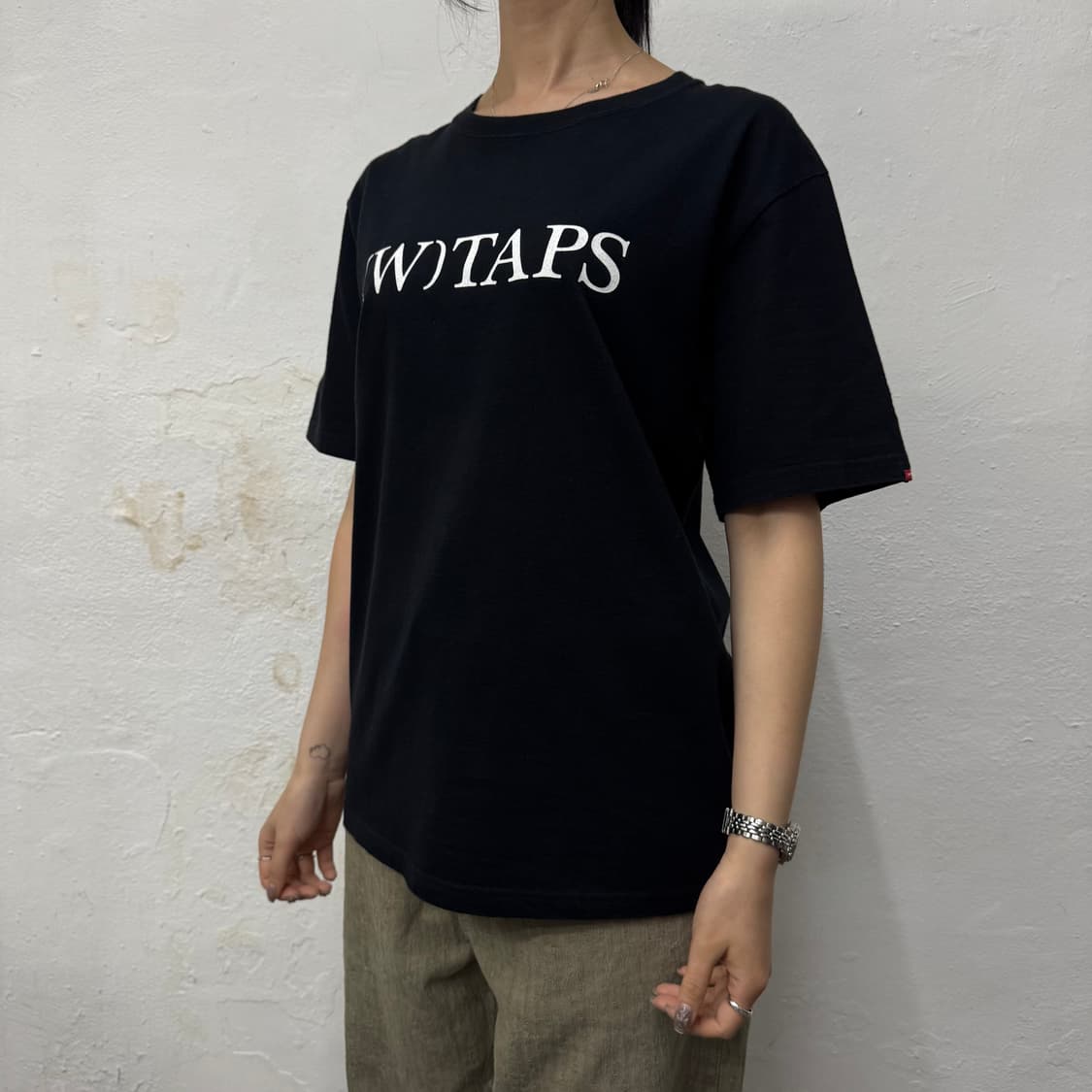 더블탭스 16ss 블랙컬러 비주얼업아머드 양면 프린팅 코튼 크루넥 반팔 상품이미지1