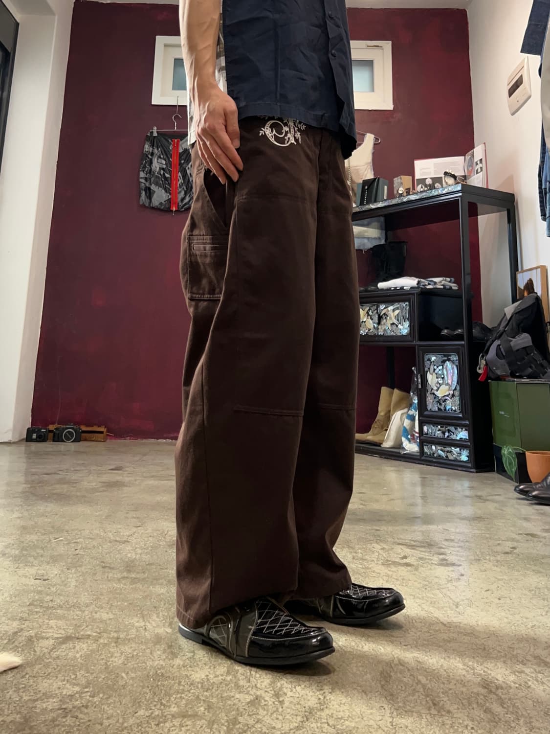 shinya kozuka x dickies 사이드턱 더블니 팬츠 브라운 상품이미지2