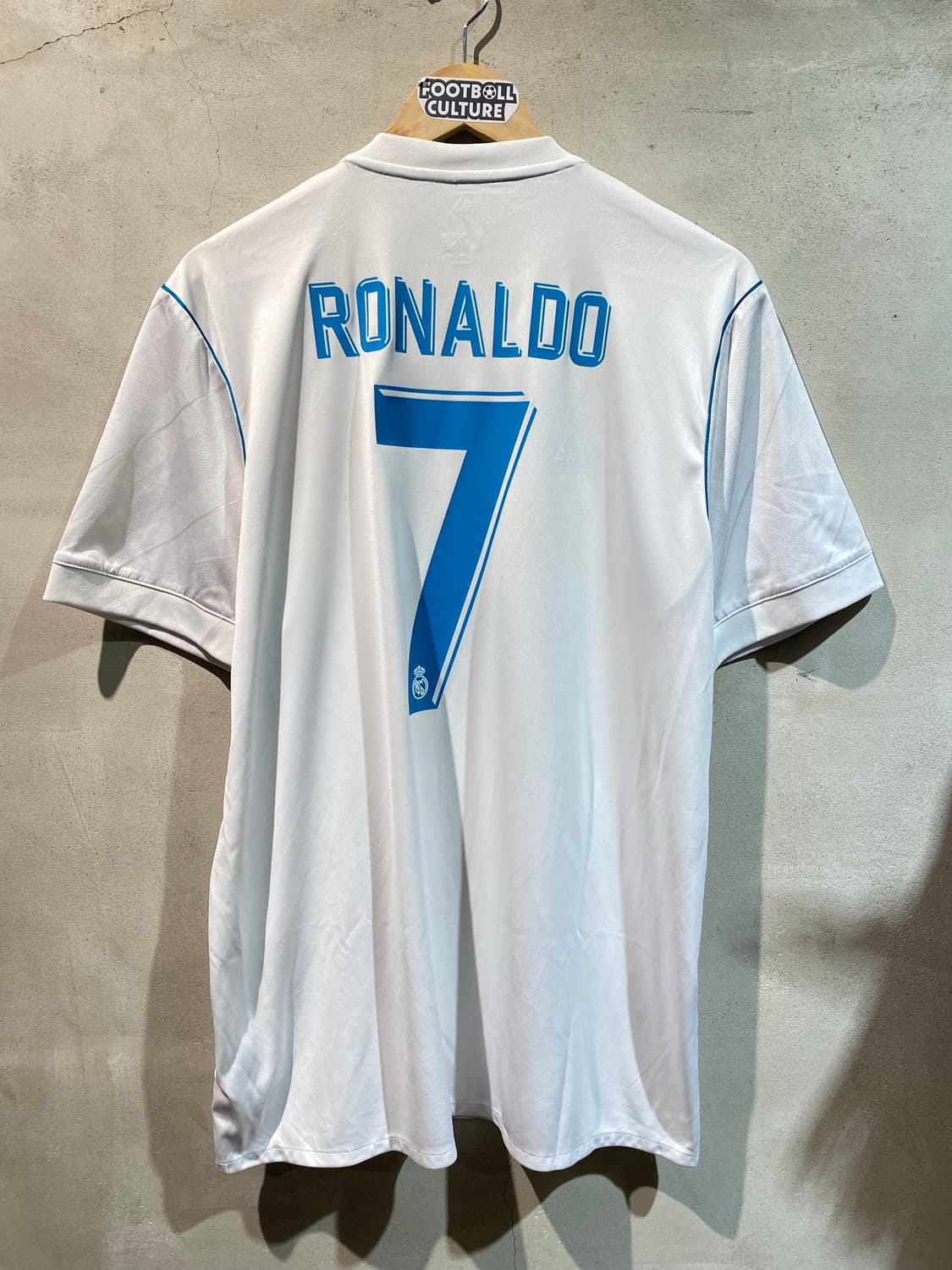 17-18 레알 마드리드 호날두 홈 유니폼 상품이미지8