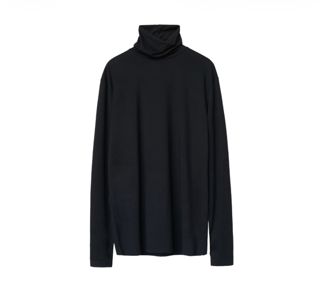 폴리테루 터틀넥 4사이즈 블랙팝니다. 상품이미지1