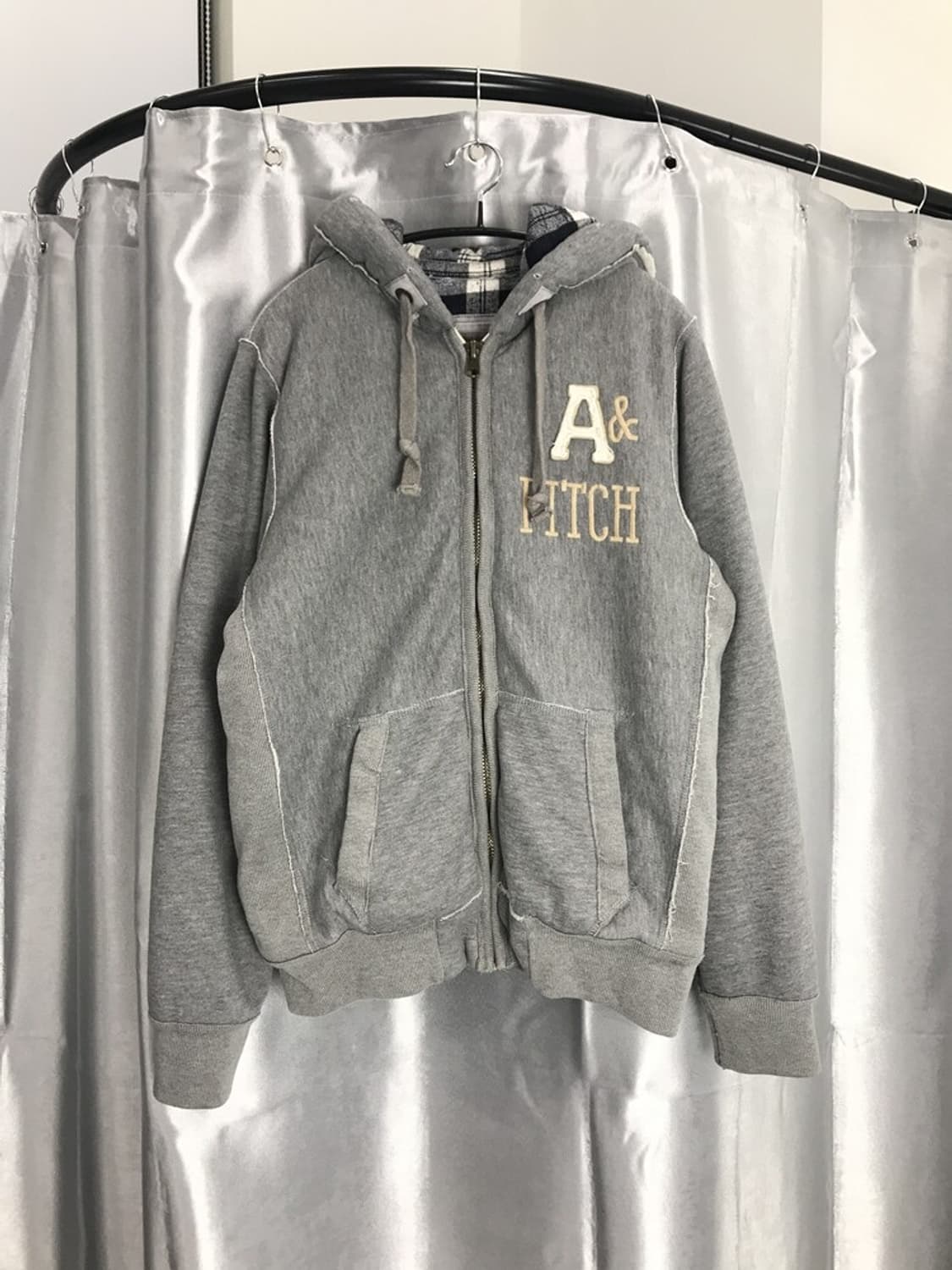 Abercrombie & Fitch Gray Hooded Zip-Up 상품이미지4