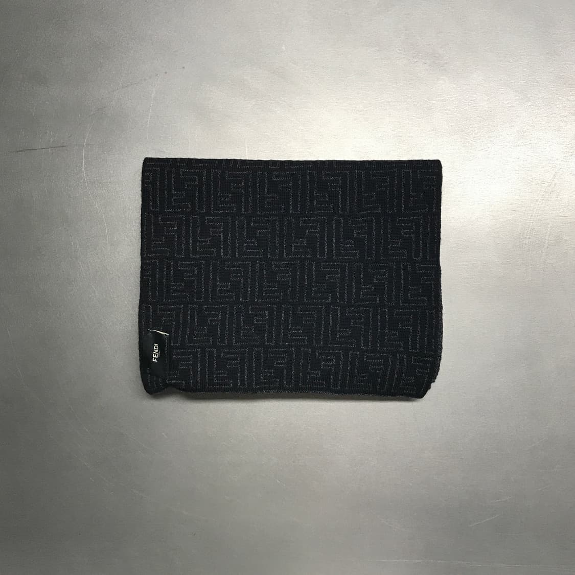 펜디 로고 머플러 블랙 상품이미지2