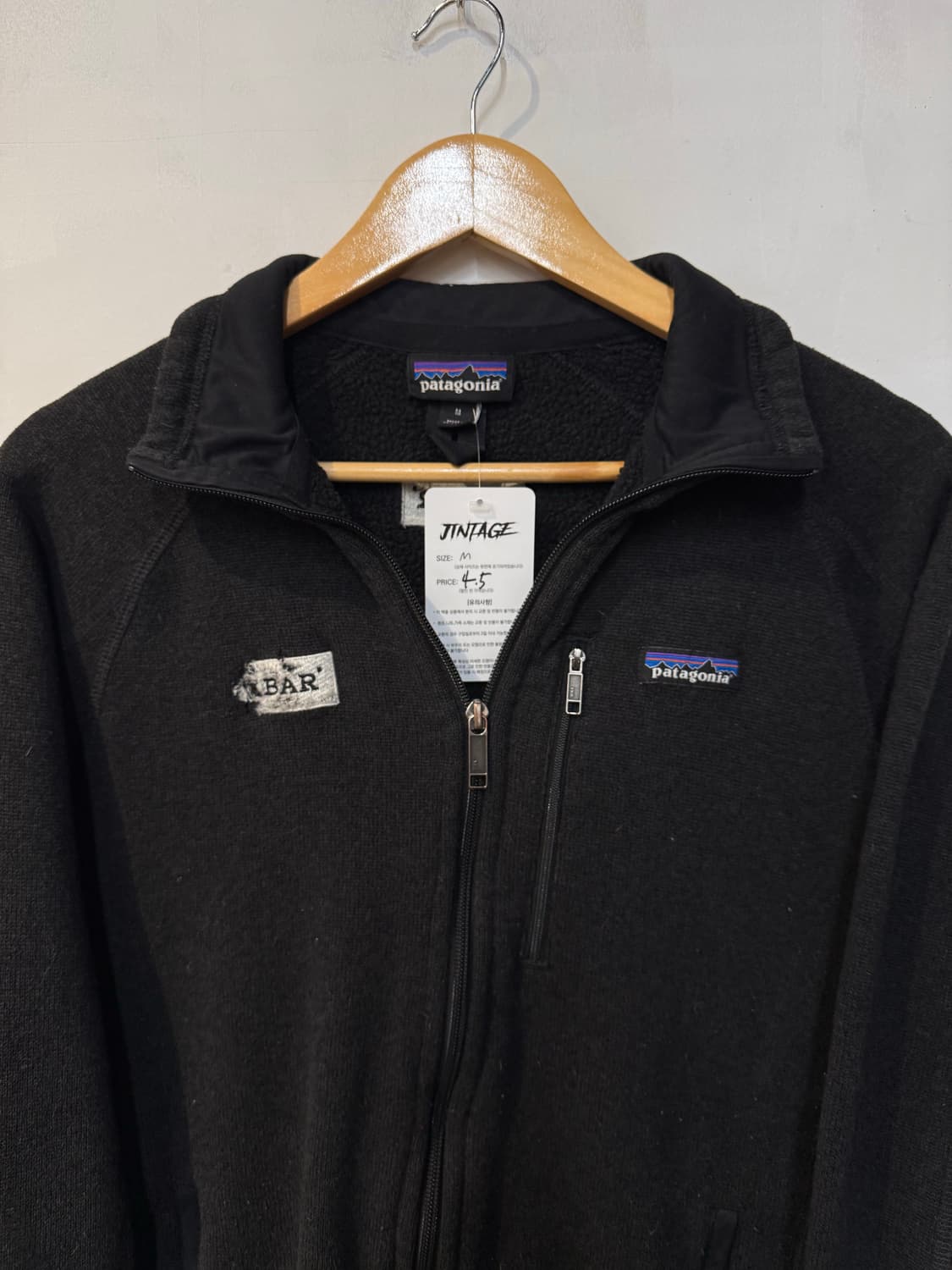 파타고니아 블랙 플리스 집업 상품이미지2