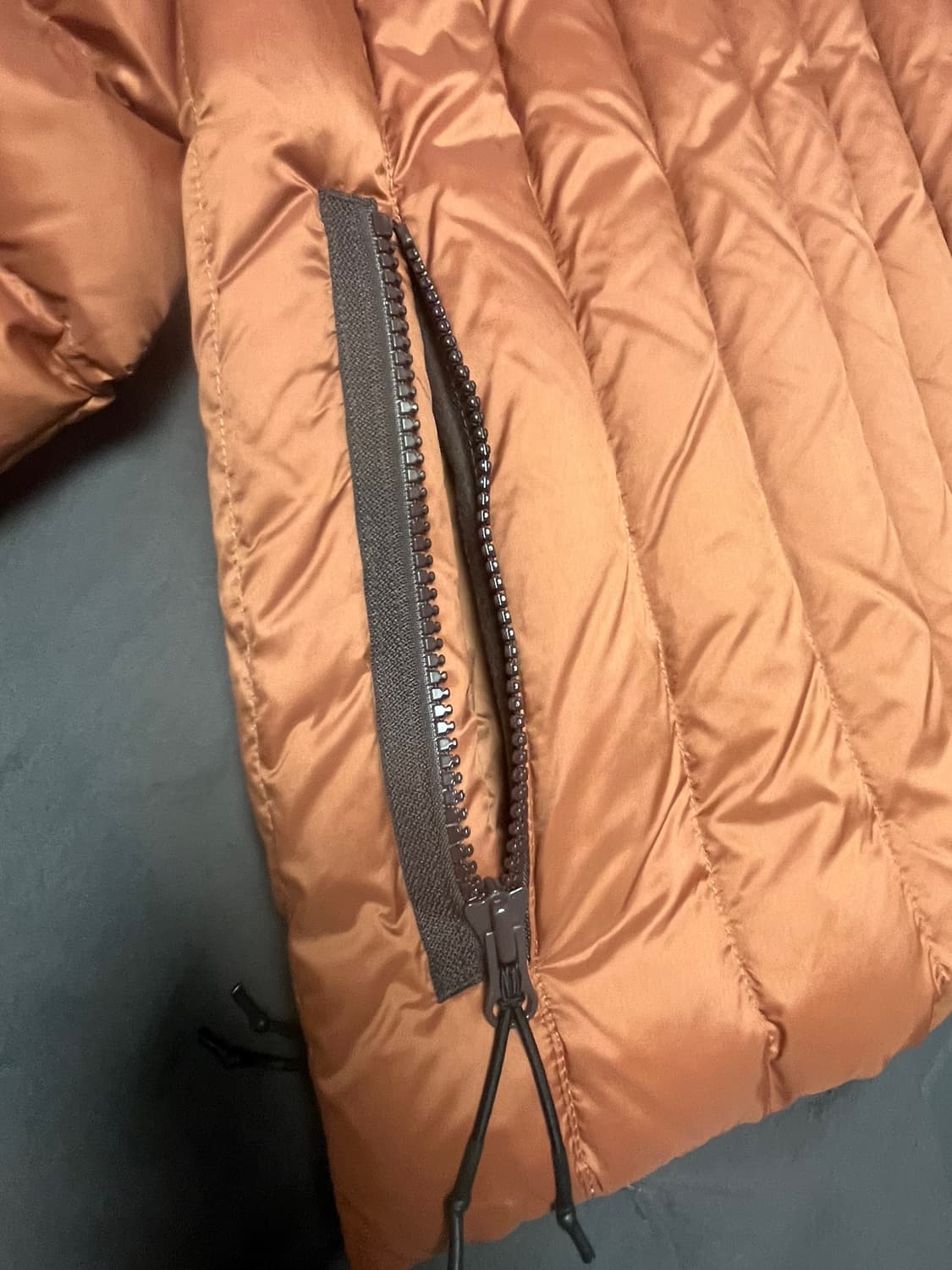 언어펙티드 패딩 상품이미지3