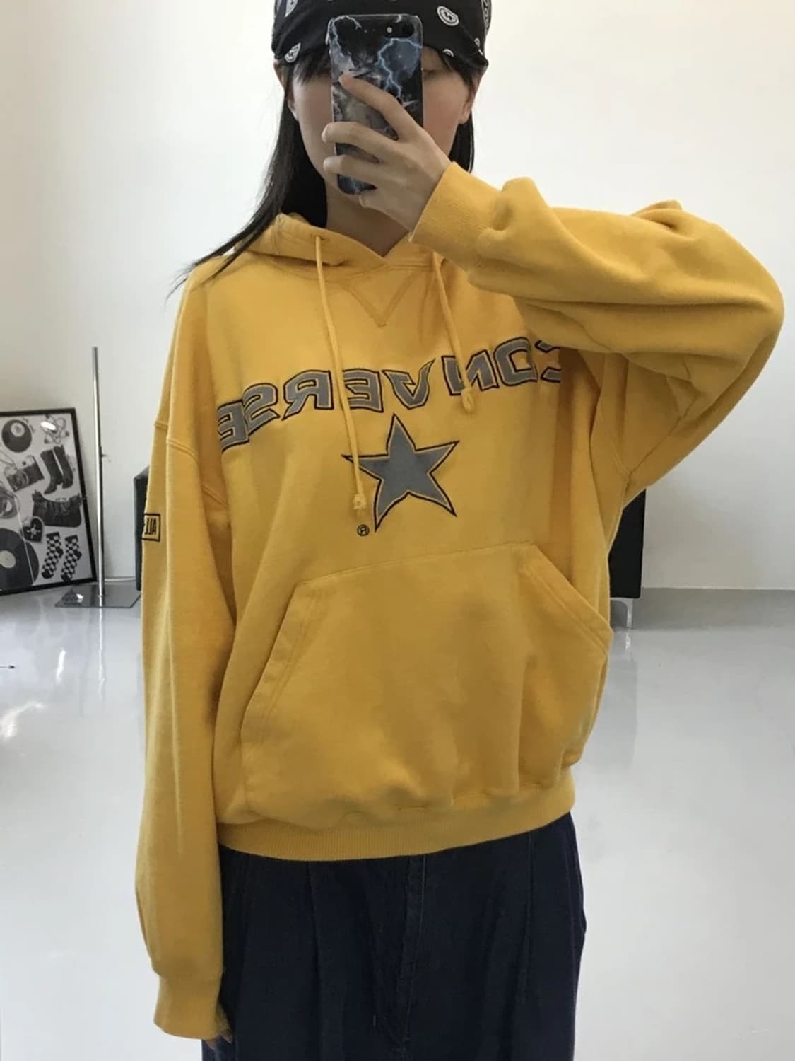 컴버스 옐로우 별 프린팅 후드티 상품이미지1