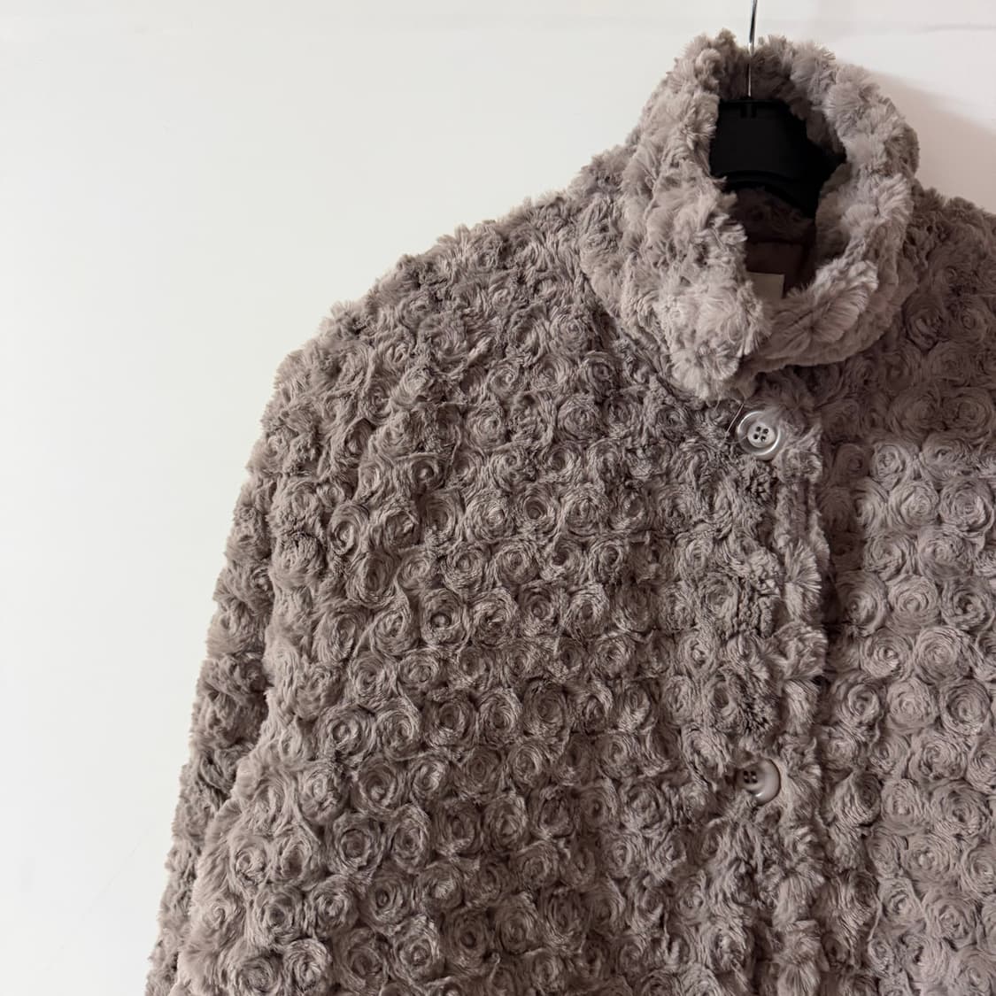 새상품 여자 3온스 퍼 자켓 상품이미지3