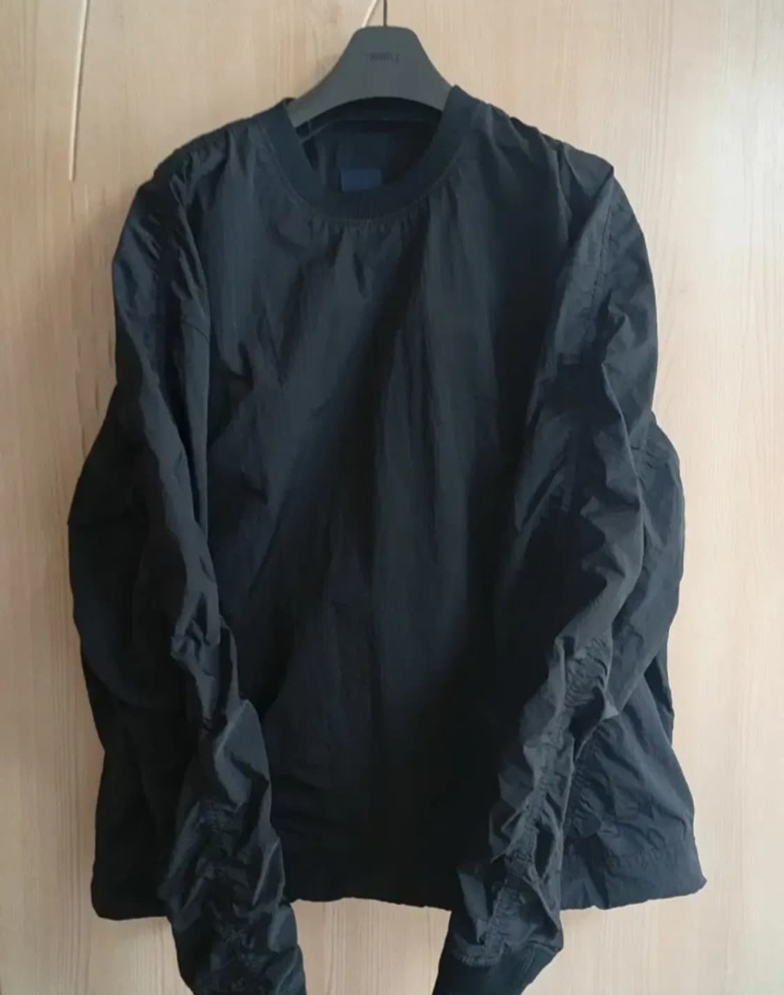 준지 셔링 나일론 맨투맨 상품이미지1