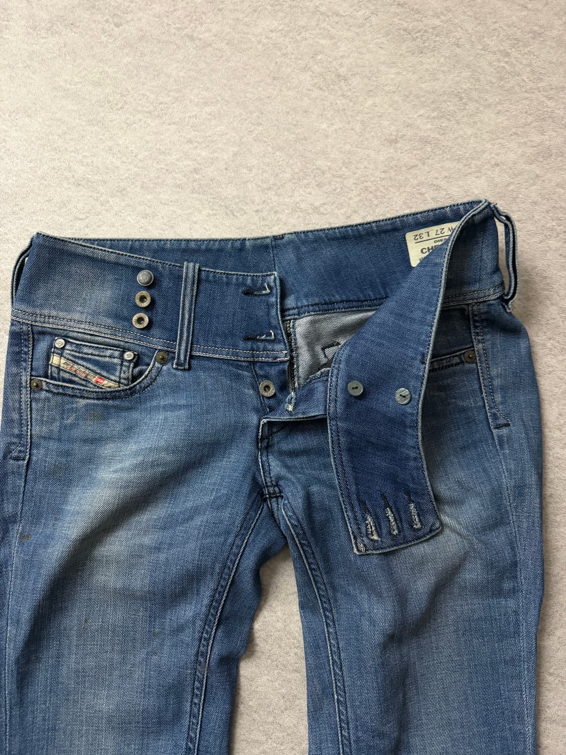 디젤 부츠컷 데님팬츠 상품이미지3