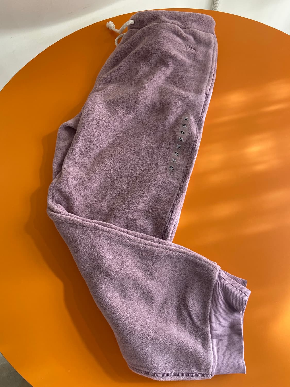 유니클로 jw앤더슨 콜라보 플리스팬츠 상품이미지1