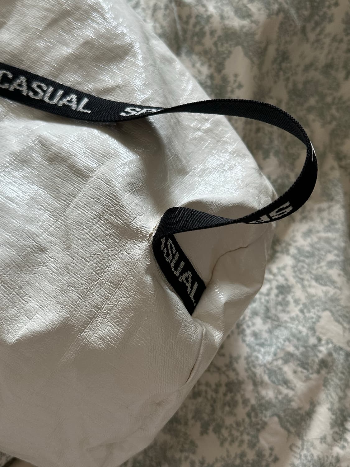 헤리티지플로스 페이턴트 스포츠백 화이트 상품이미지3