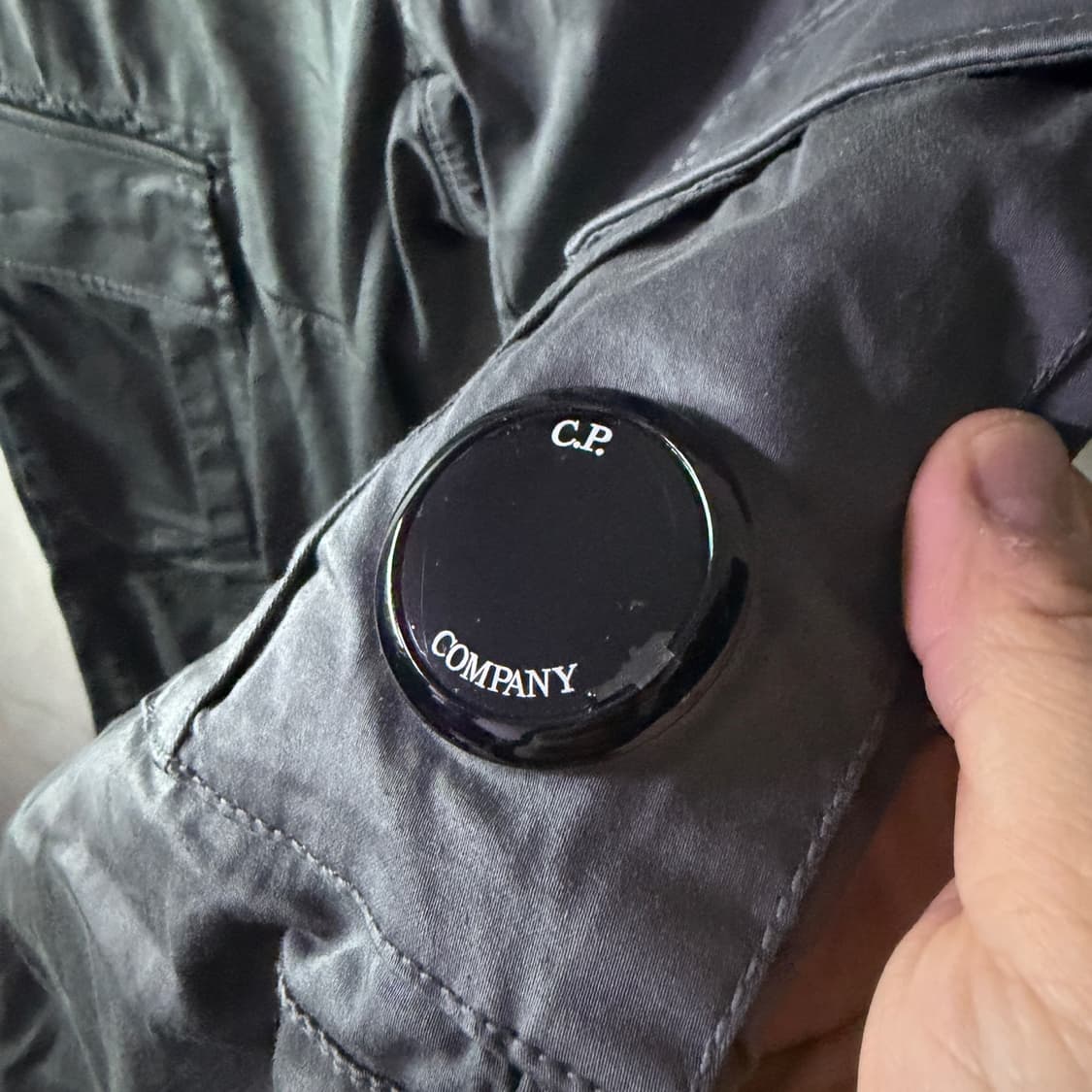 C.P컴퍼니 남성 렌즈포켓 카고팬츠 46 (남성 32정도) 상품이미지4