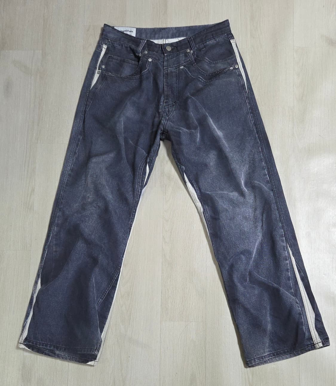 (착샷) 타이핑 미스테이크 디지털 워싱 데님 상품이미지1