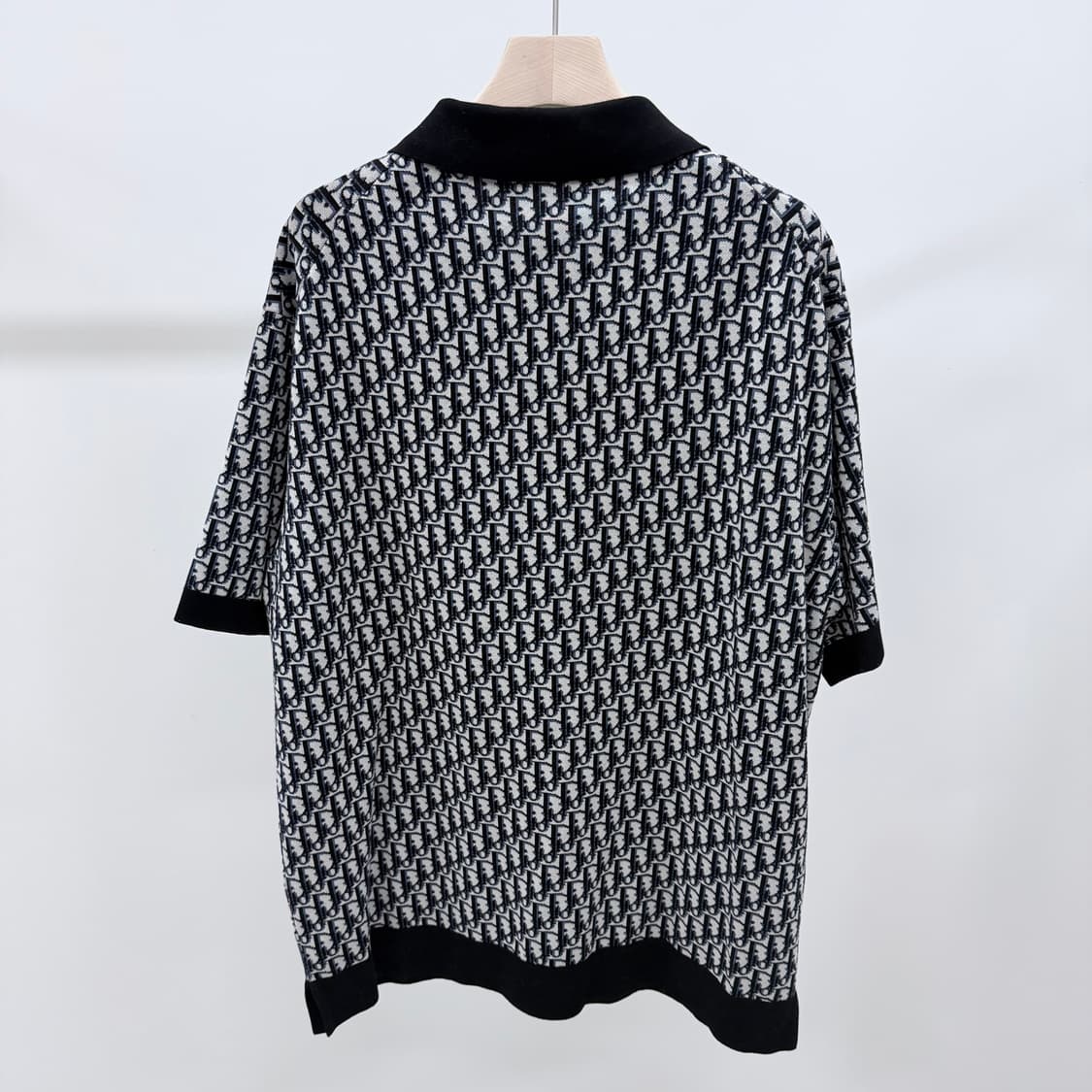 [S+급/L] 디올 오블리크 자카드 반팔 카라티 블랙 상품이미지4