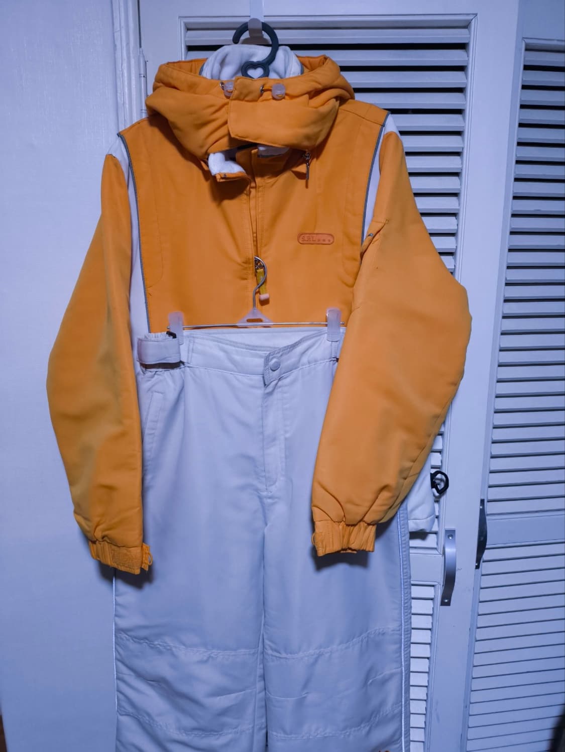 100 스포츠룩스 스키복 보드복 상하의 세트 상품이미지1