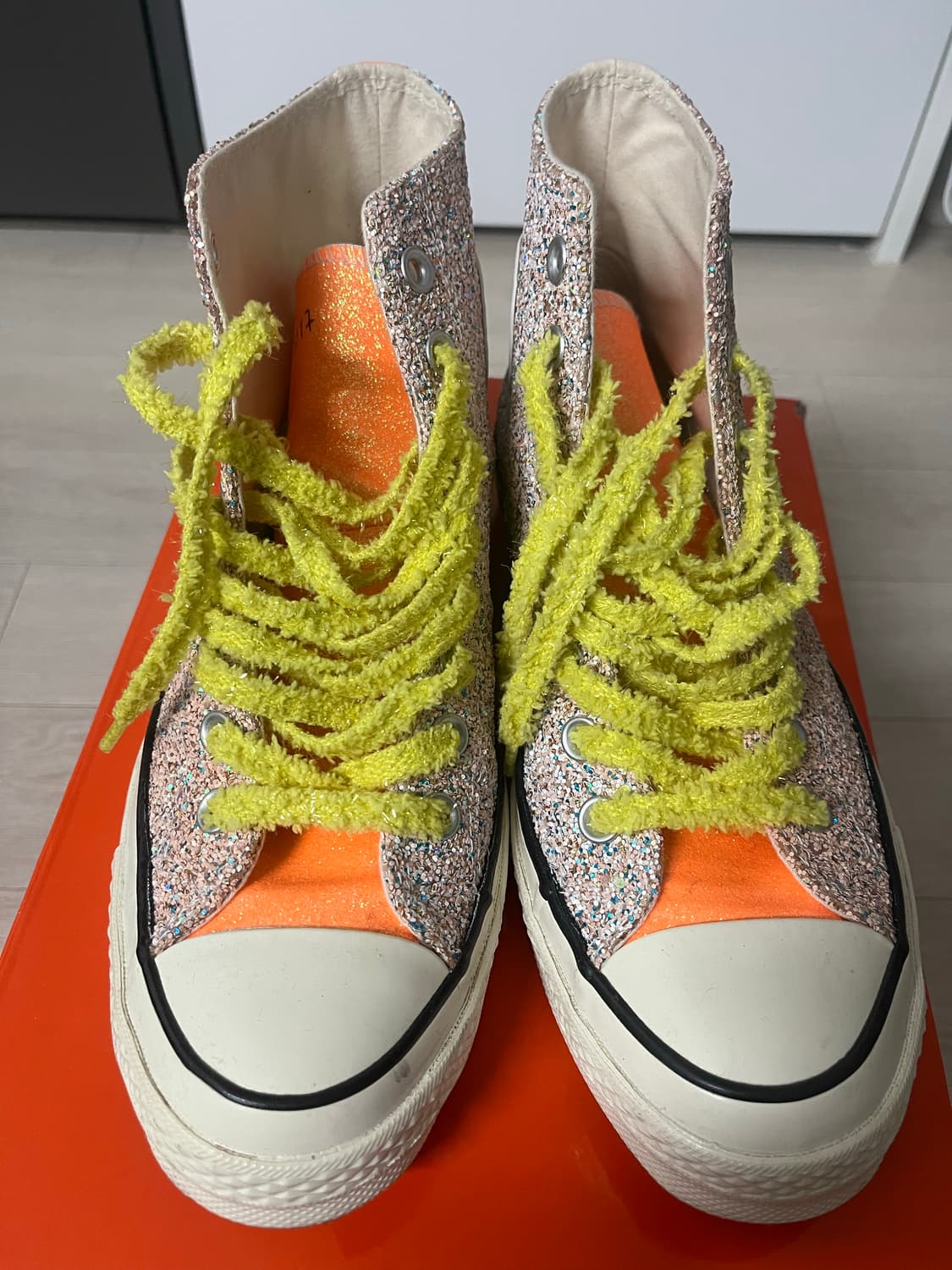 컨버스 x JW 앤더슨 척70 글러터 핑크 오렌지 상품이미지4