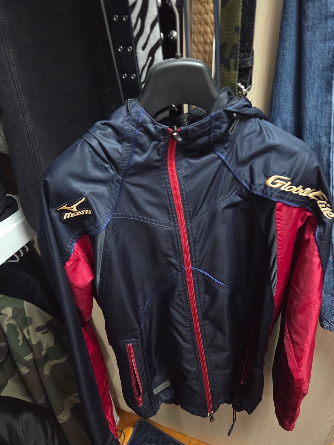 미즈노 바람막이 상품이미지1