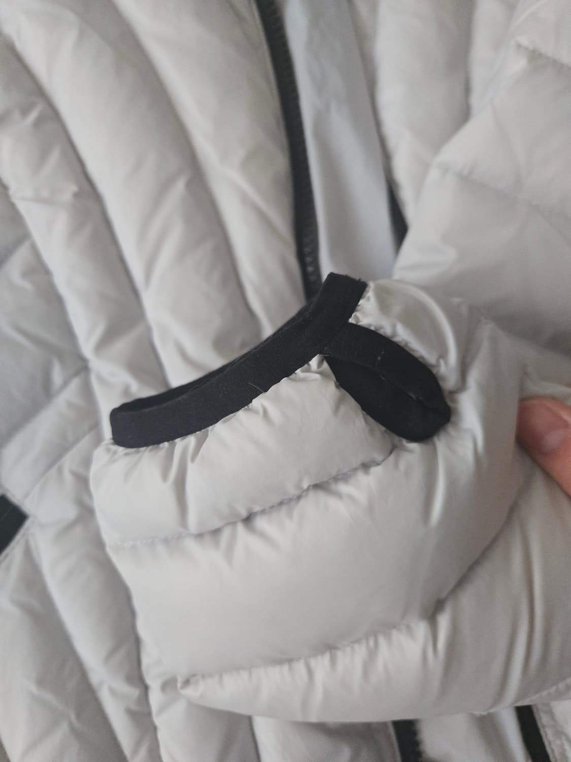 노매뉴얼 라이트 덕다운 글로시 그레이 경량패딩 S 상품이미지9