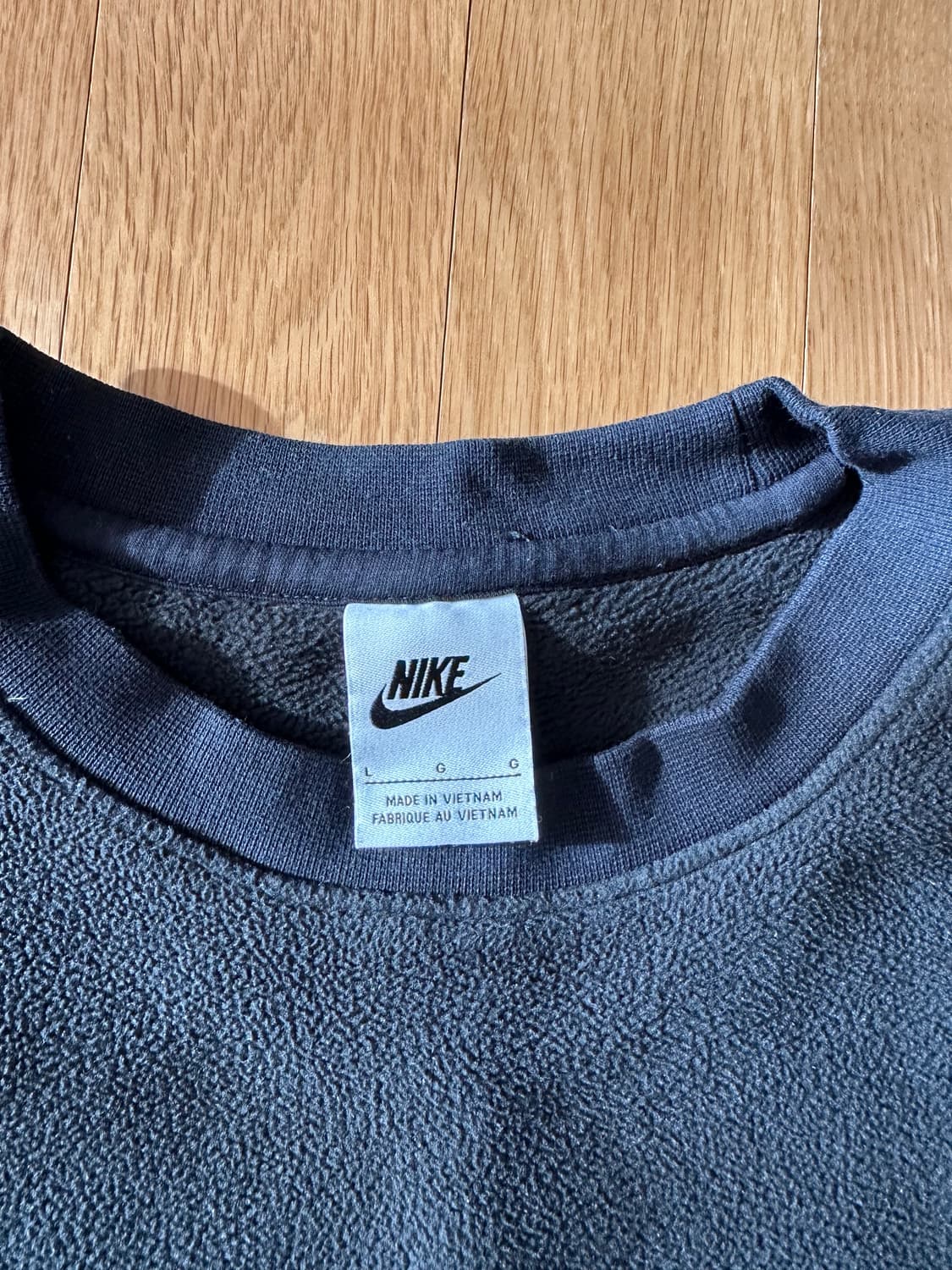 나이키 스우시 맨투맨 블랙 색상 L 상품이미지2