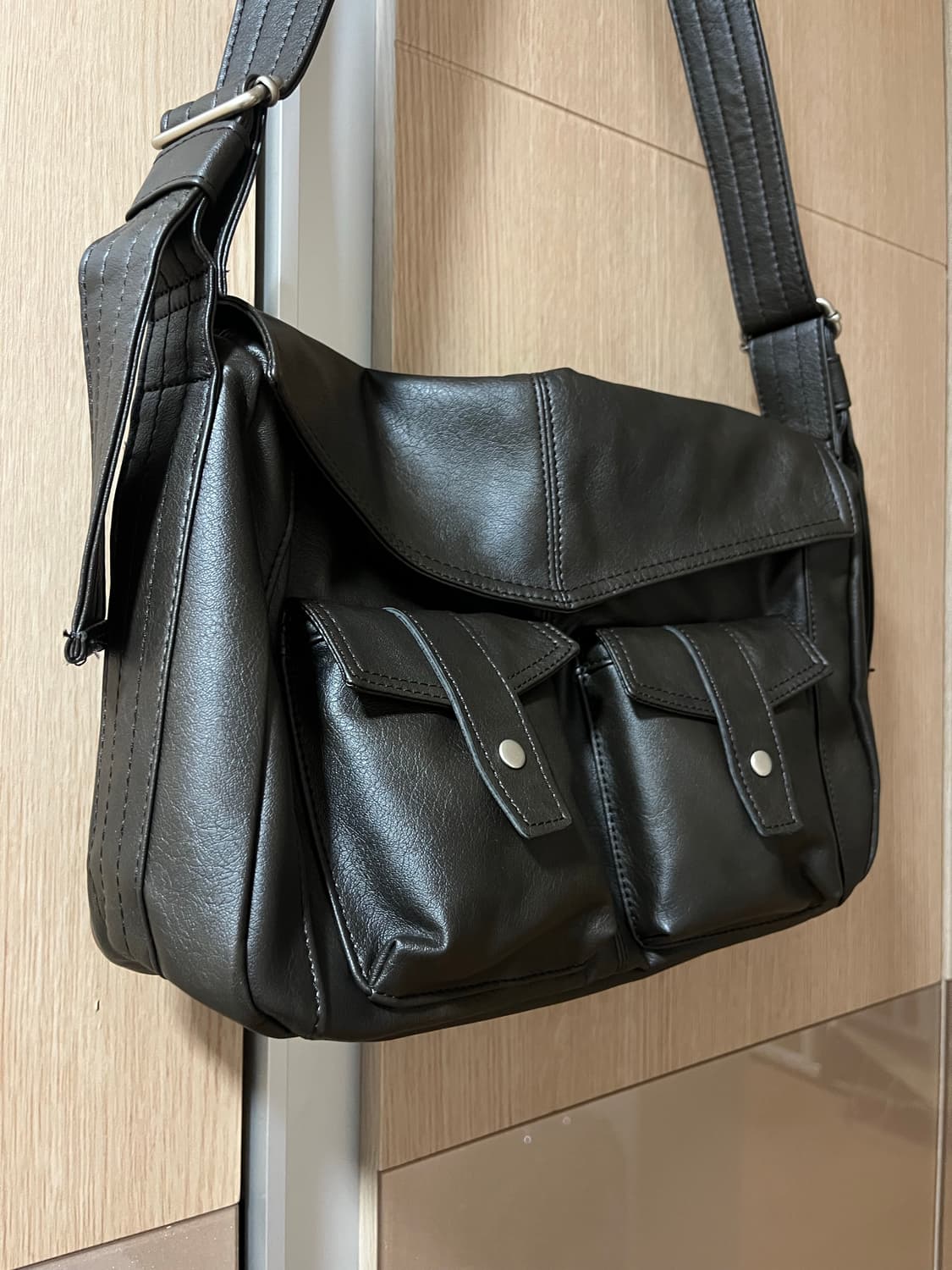 비슬로우 카메라백 다크브라운 새상품 팝니다 상품이미지3