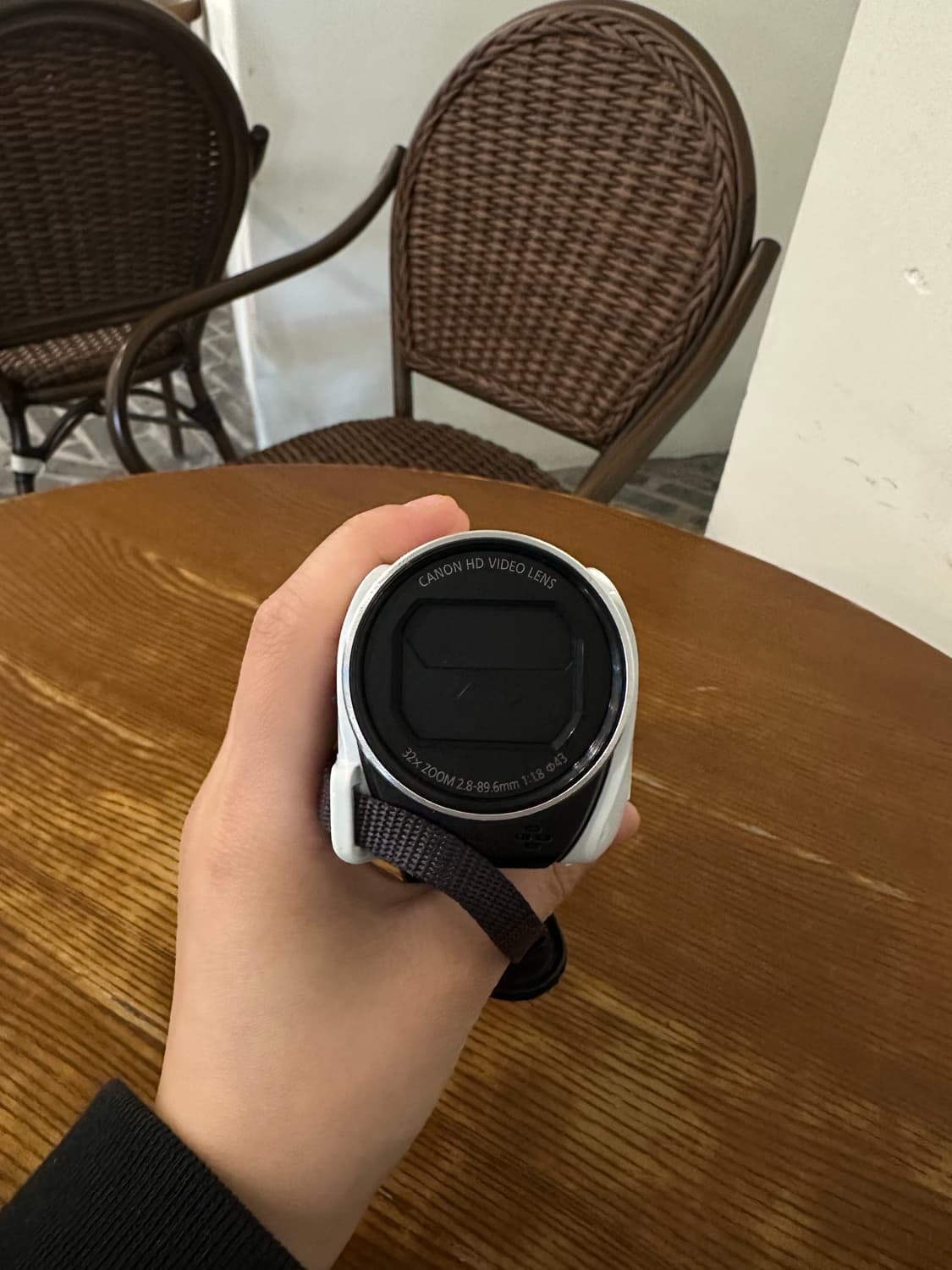 Canon vixia hf r600 화이트 상품이미지3