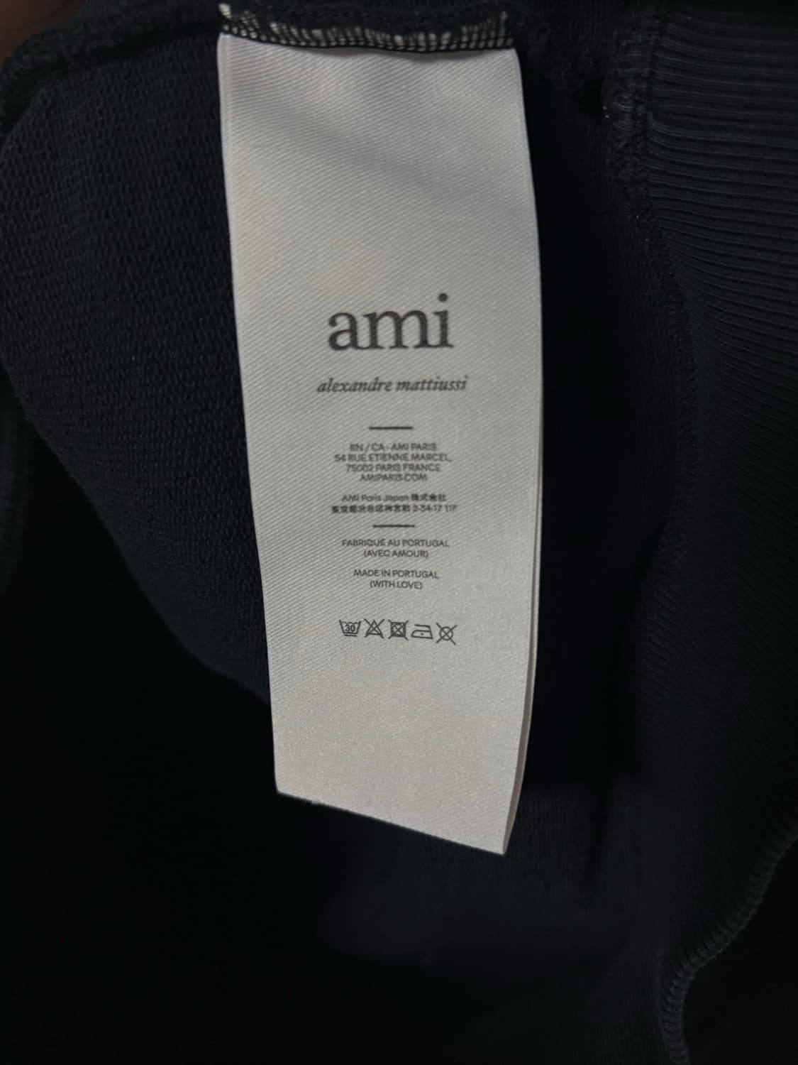 아미 스몰로고 하트 자수 후드집업 블랙 상품이미지7