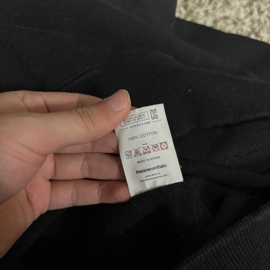 L 디스이즈네버댓 블랙 백로고 후드티 상품이미지5