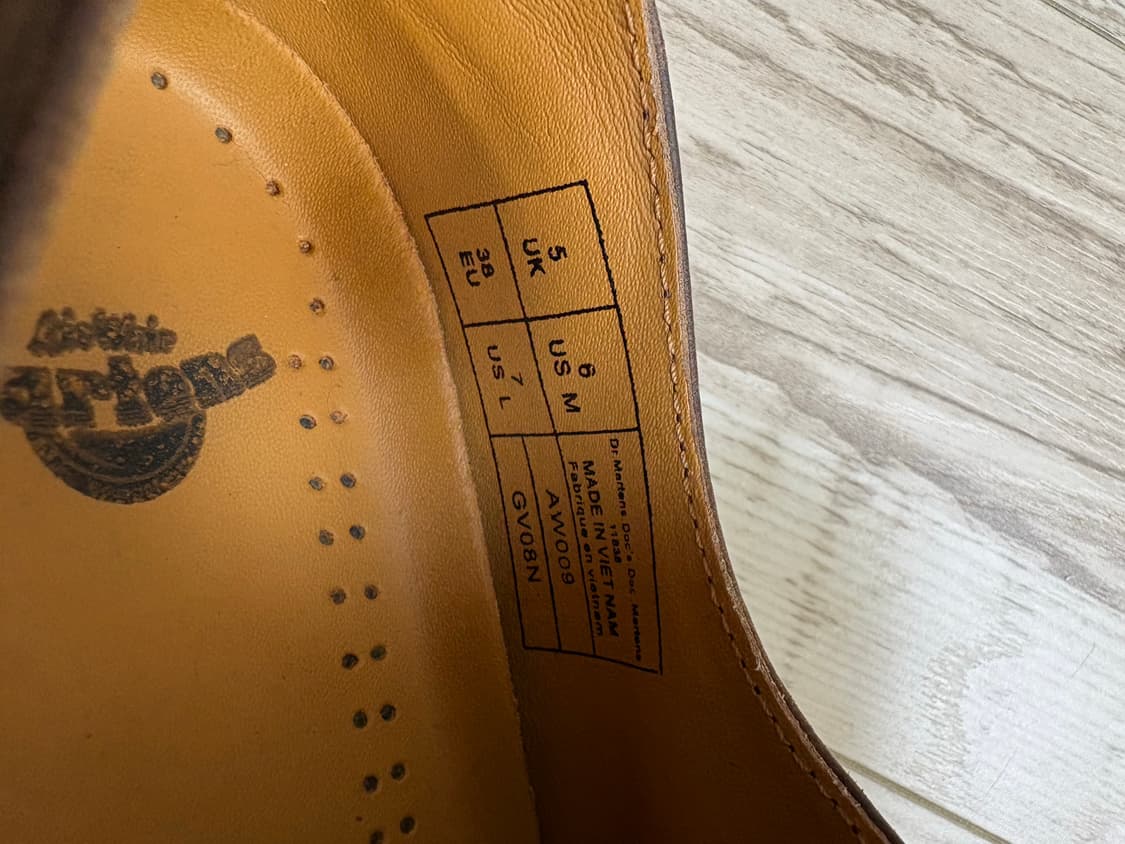 닥터마틴 1461 3홀 크레이지홀스 240 상품이미지7